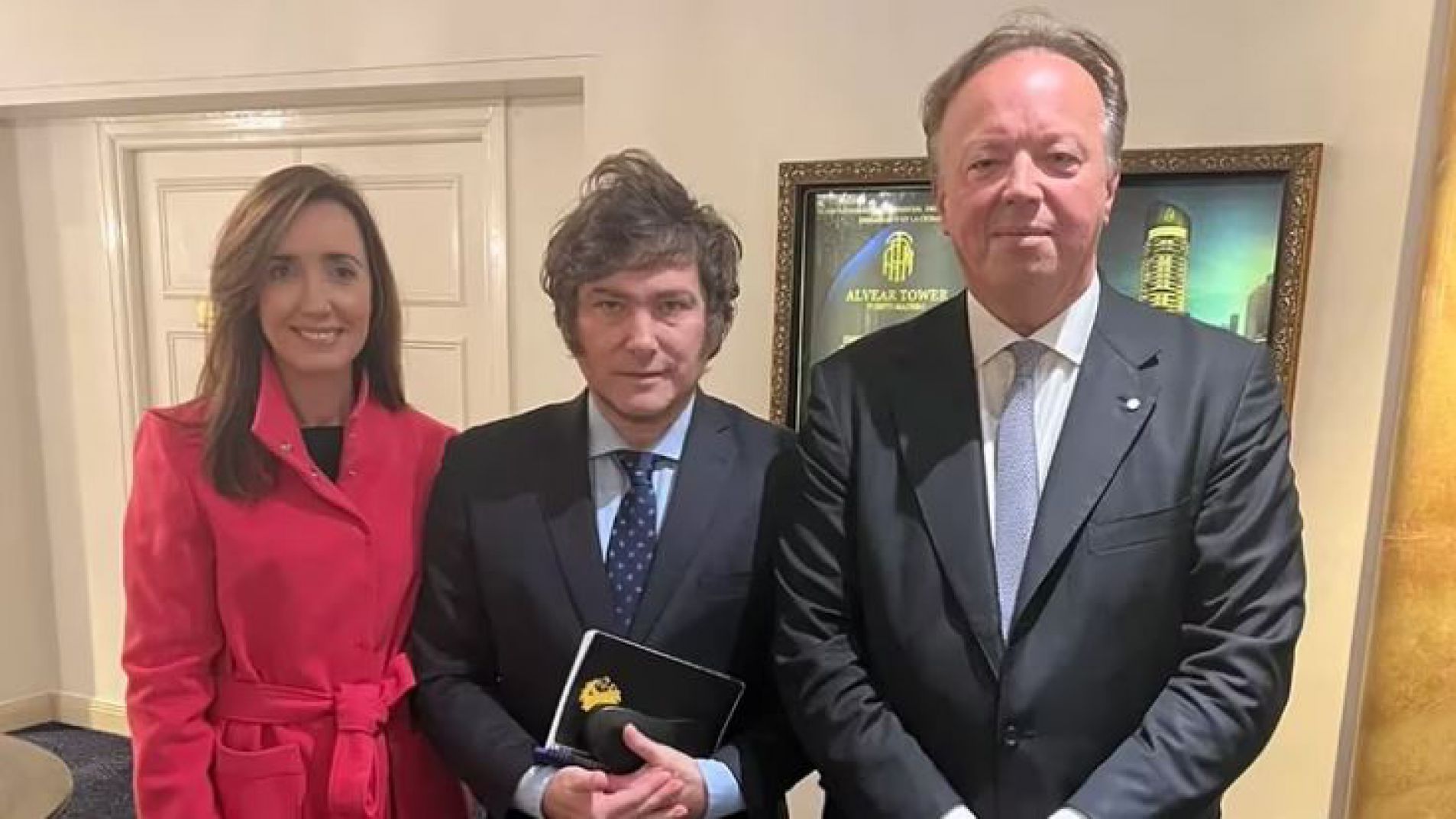 Victoria Villarruel, Javier Milei y Juan Nápoli.