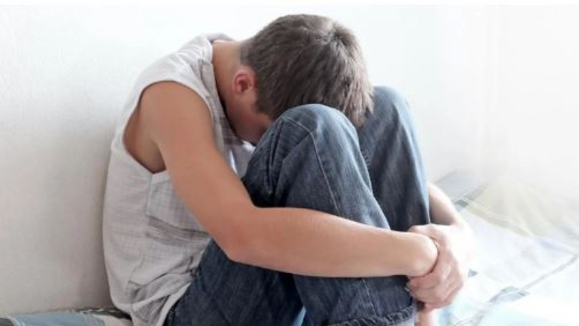 El psicólogo Eduardo Fanesi expresó que es necesario hablar del suicidio