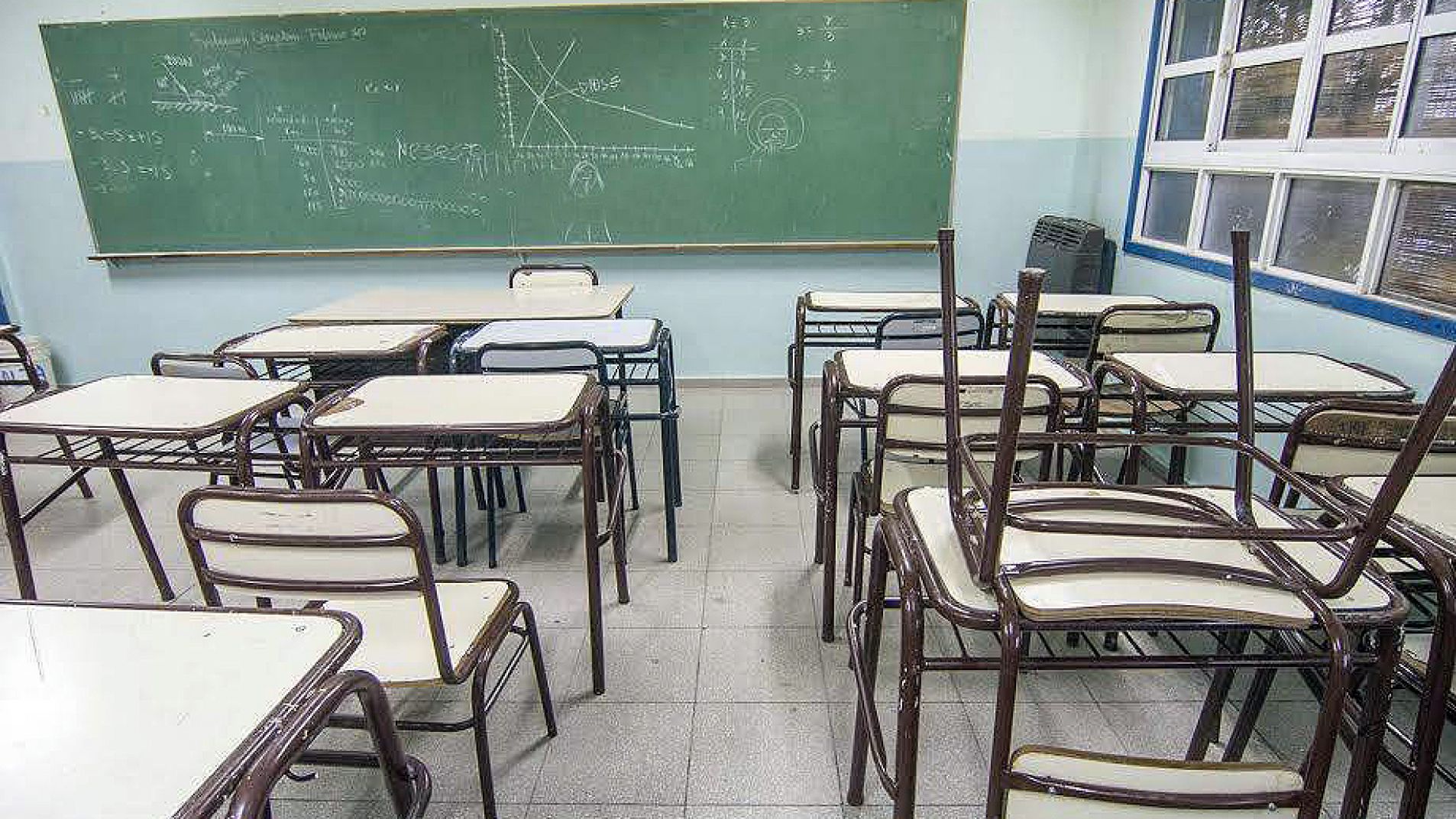 Se suspenden las clases presenciales pero se dictarán en forma virtual.