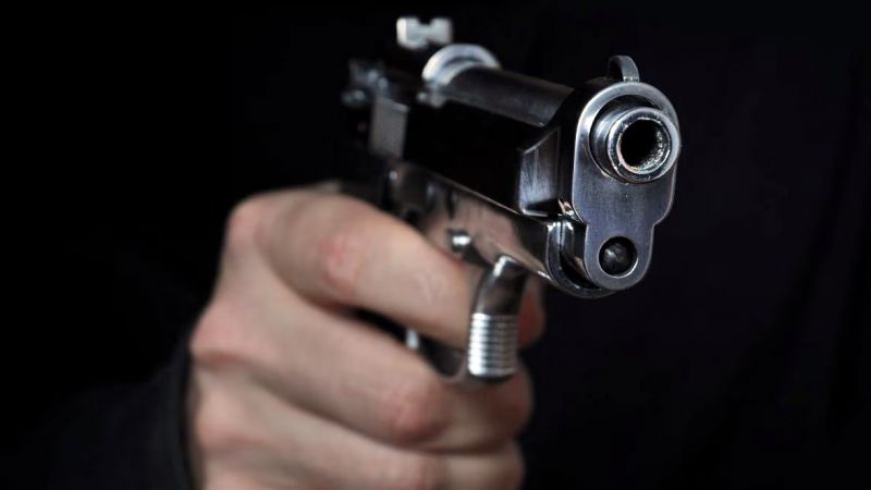 Modificarán la Ley de Policías para protegerlos cuando usen sus armas