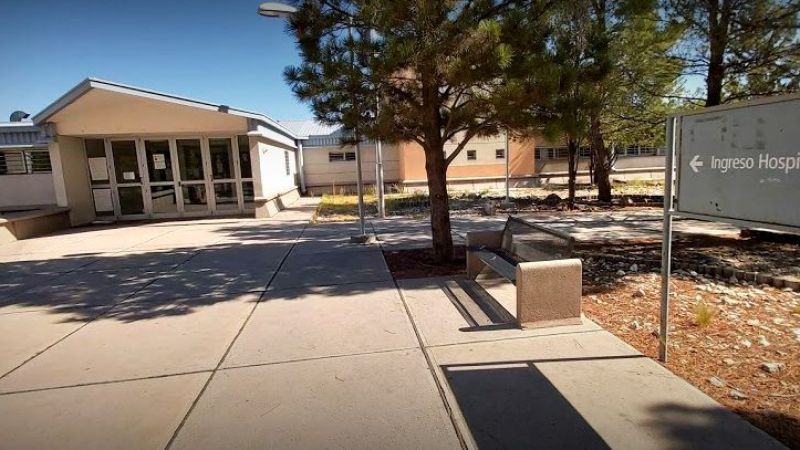 Un jinete lesionado tras caer de su caballo durante una cabalgata