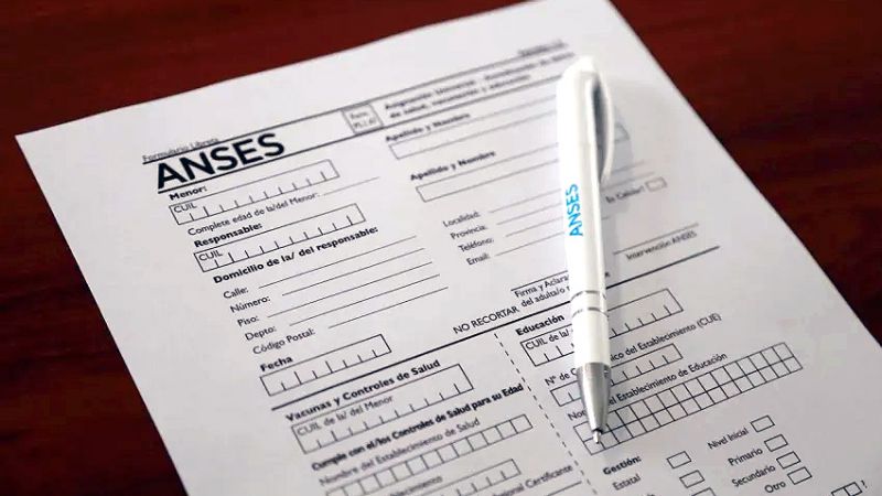 AUH: ANSES fijó la fecha límite para realizar un trámite y cobrar $165.000