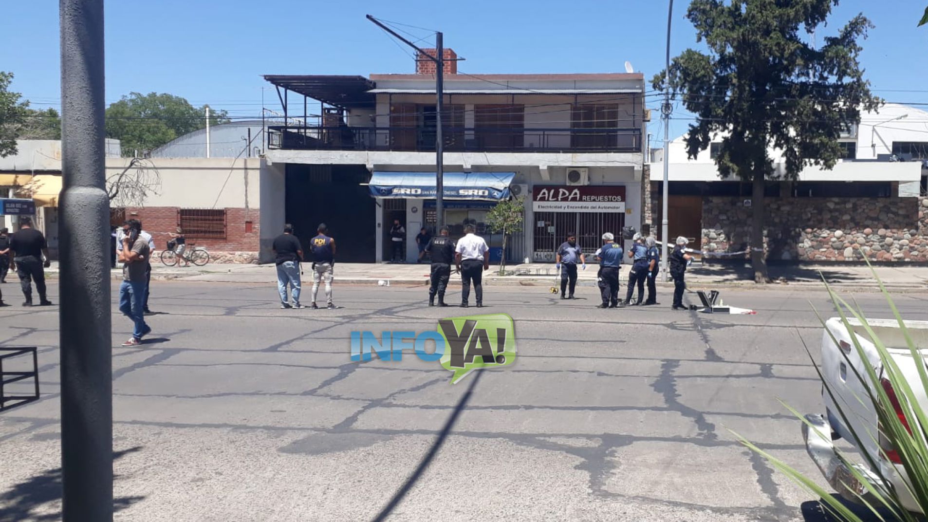 Tiros, disturbios con la policía y un detenido