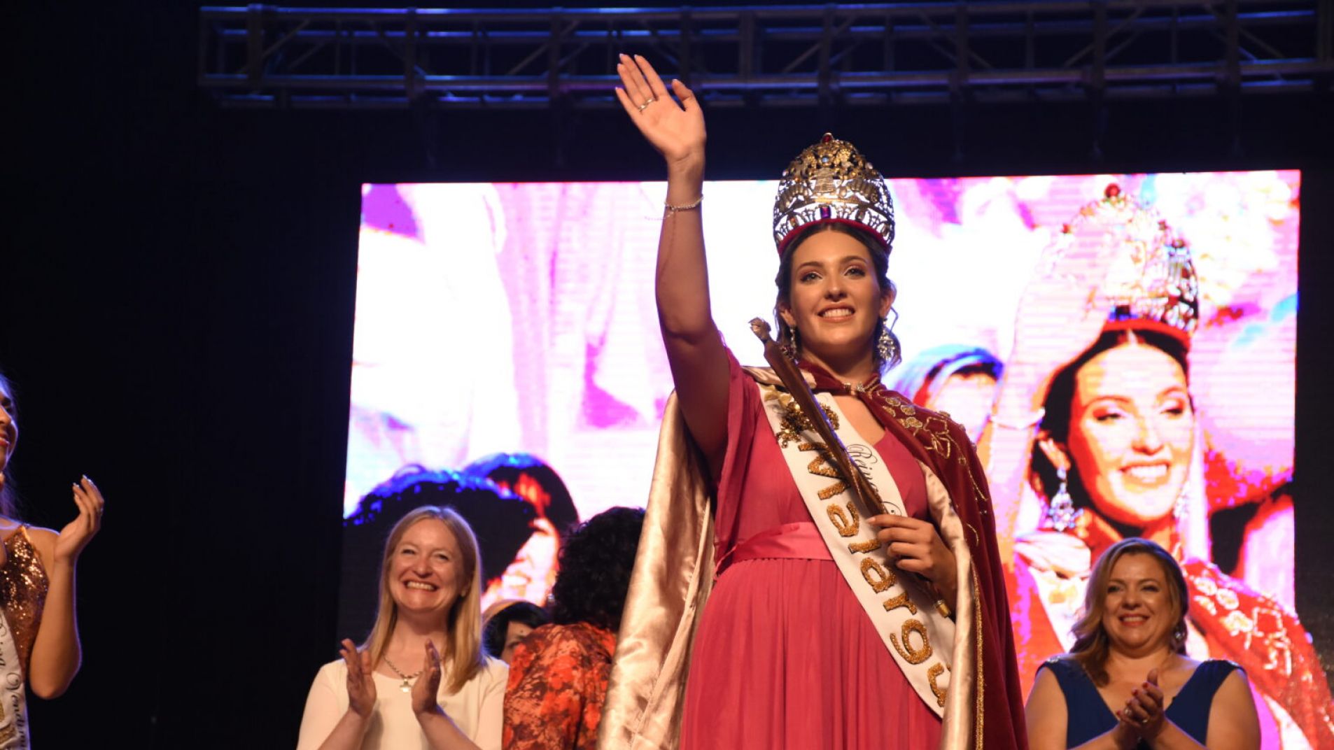 Candela Carricondo Cecconato, flamante Reina de la Vendimia de Malargüe.