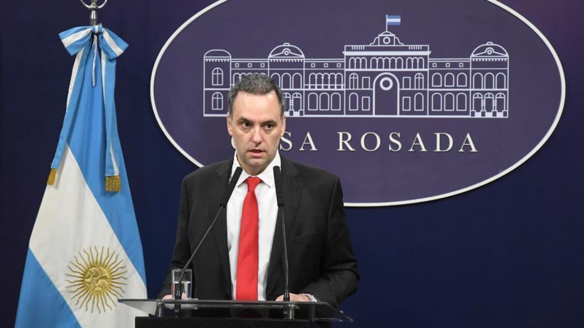 Adorni más complicado: le apareció una casa sin declarar en un country