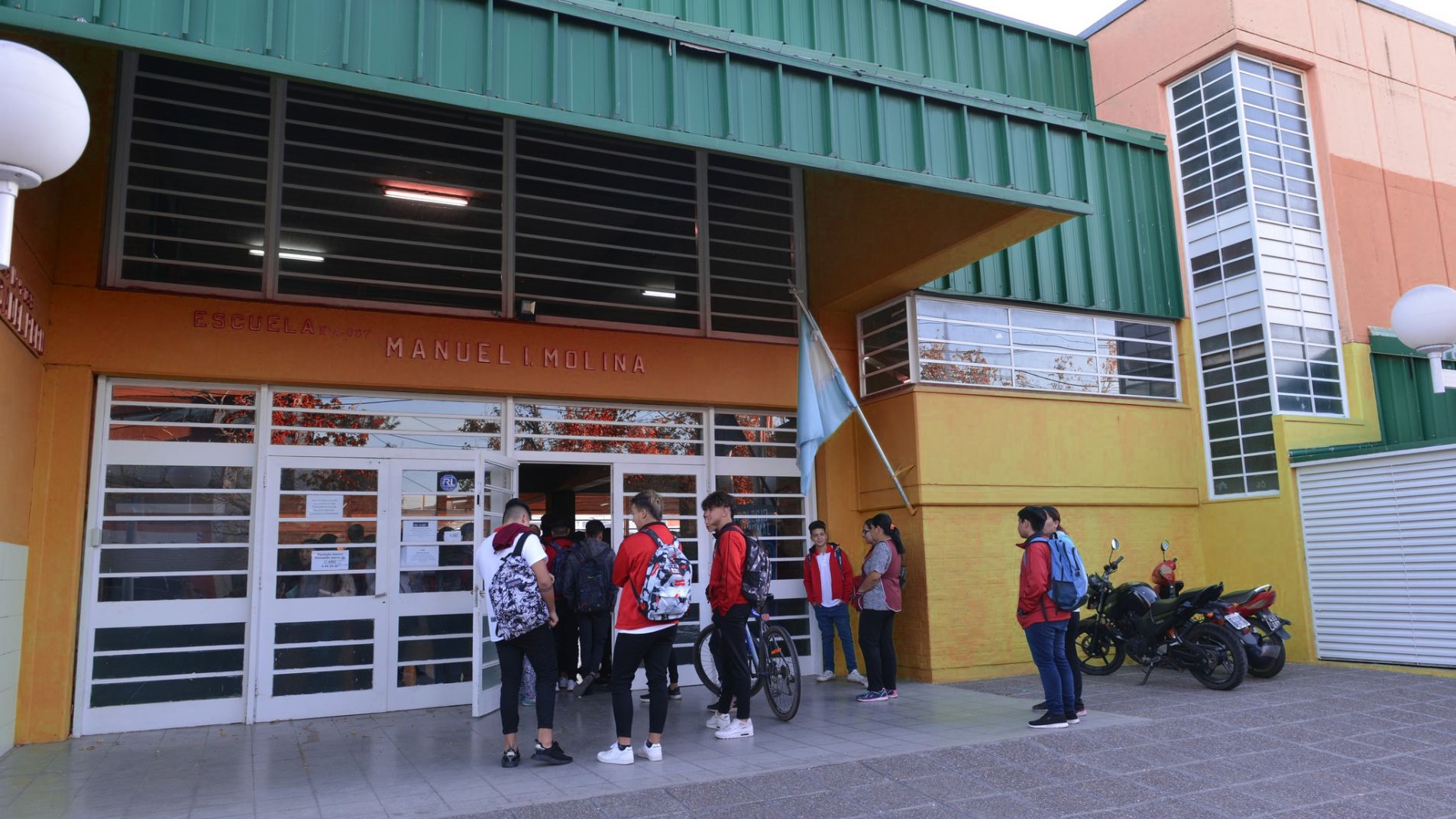 El 25 de febrero inician las clases en la primaria y en el primer año del secundario (foto archivo).