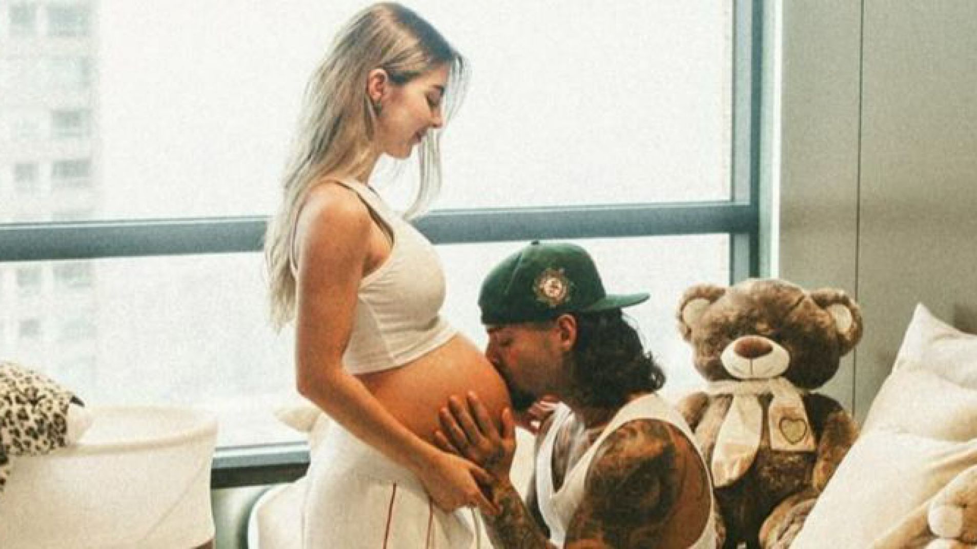 La seguridad de Maluma cerró el hospital por el nacimiento de su hija