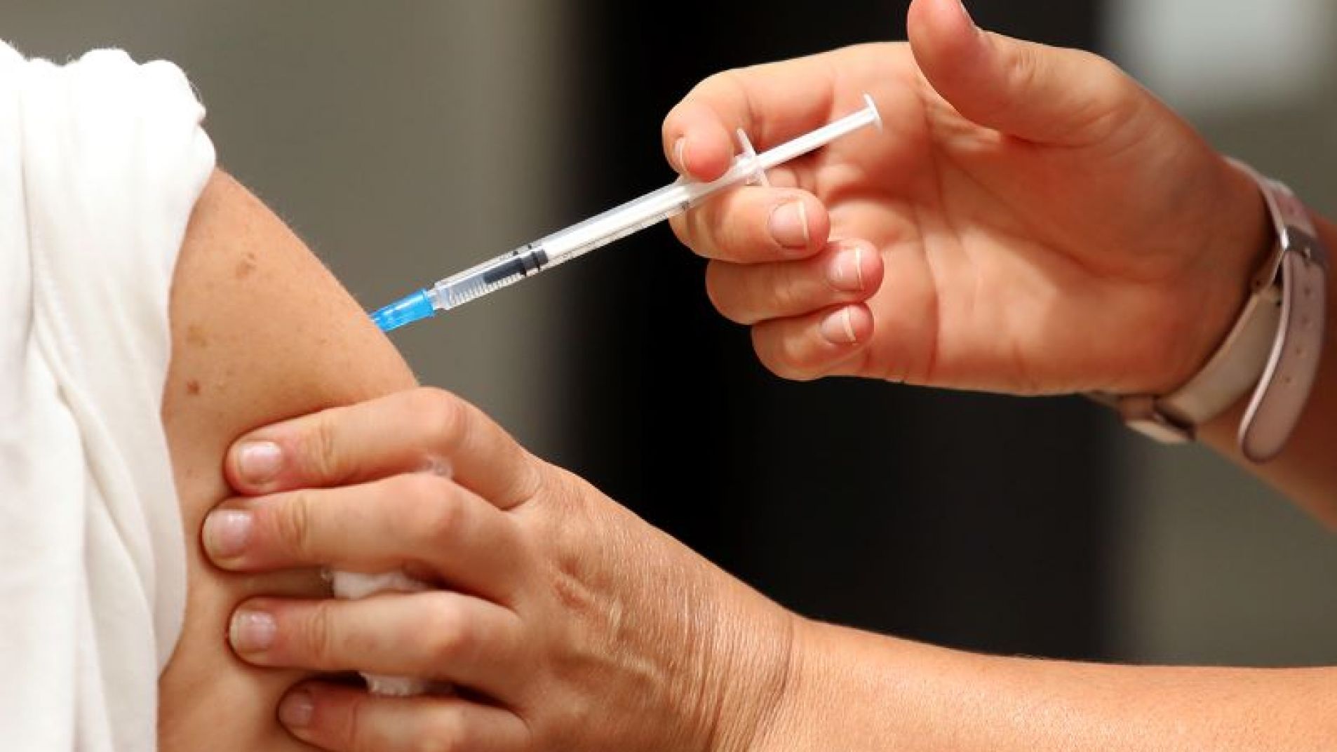 "En Mendoza no tiene sentido la vacuna contra el dengue"