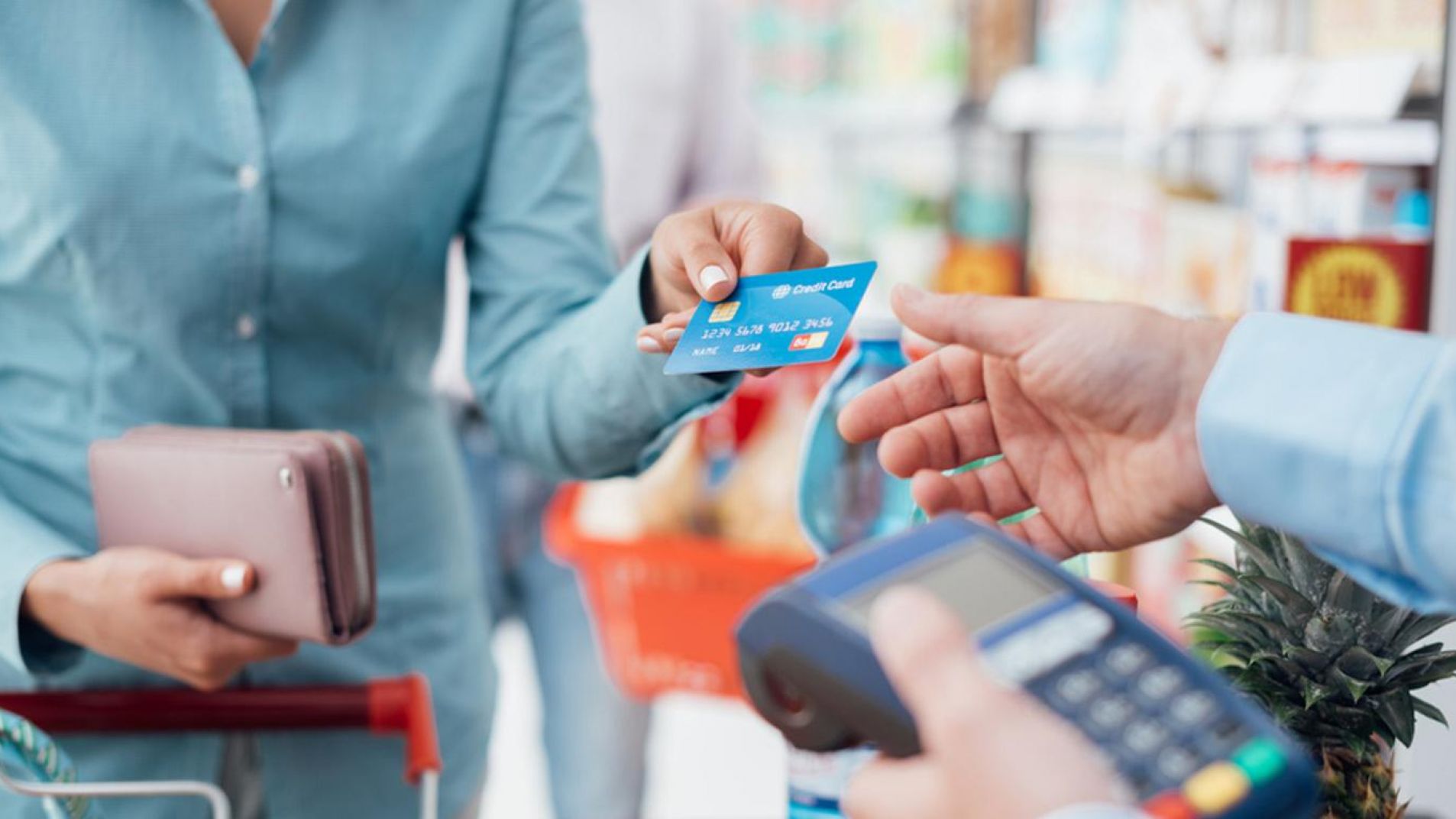 Privados lanzan planes para comprar con tarjeta hasta en 12 pagos