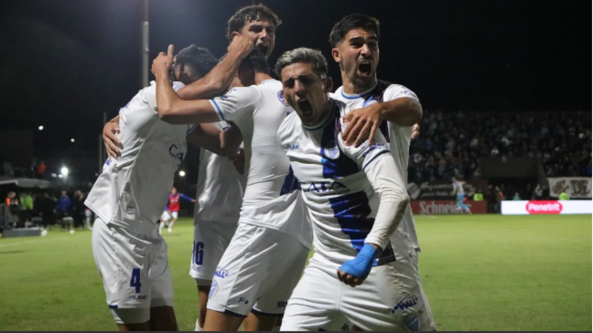 Godoy Cruz es el primer clasificado, Boca afuera, River adentro