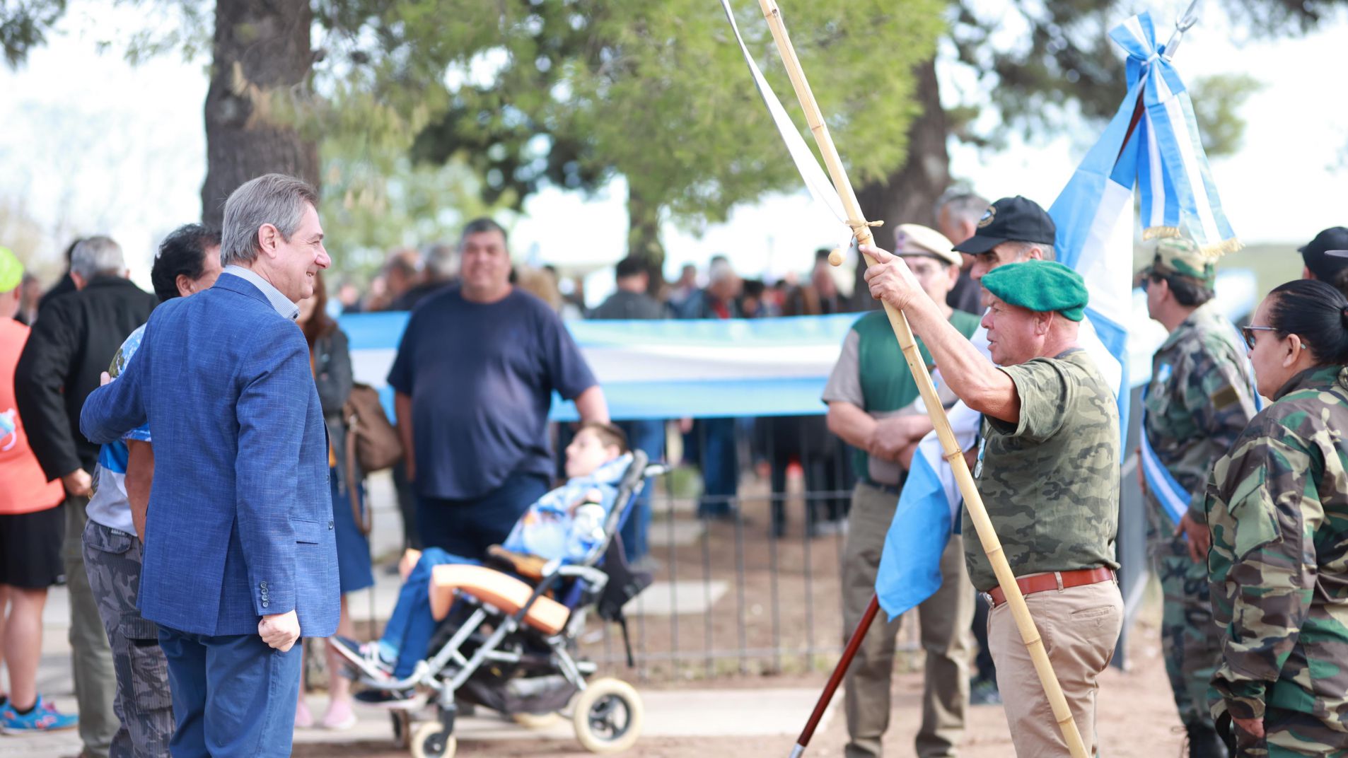 Omar Félix encabezó el acto para recordar la gesta de Malvinas