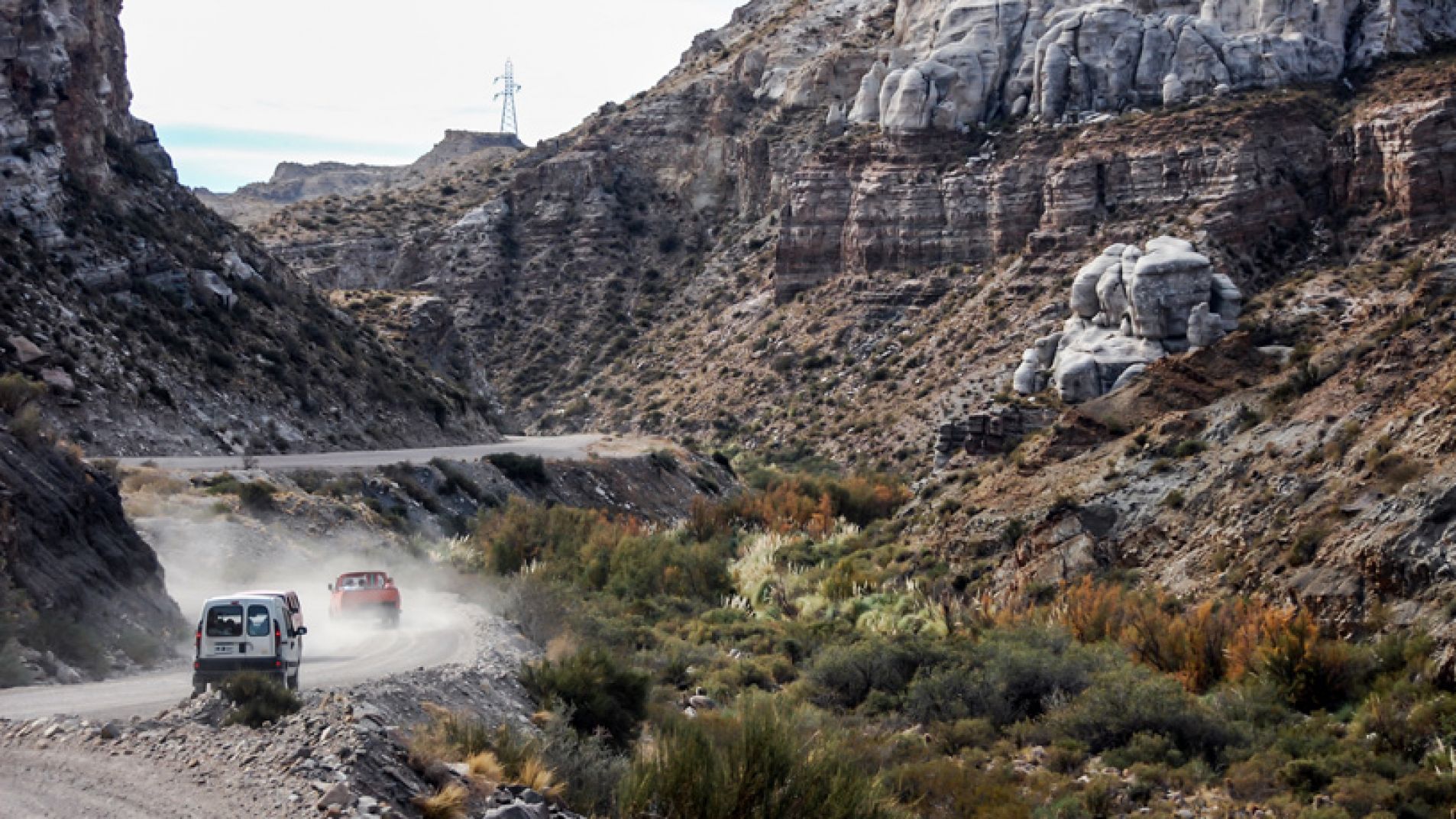 Cañón del Atuel: También lo habilitaron para colectivos y camiones 4x4