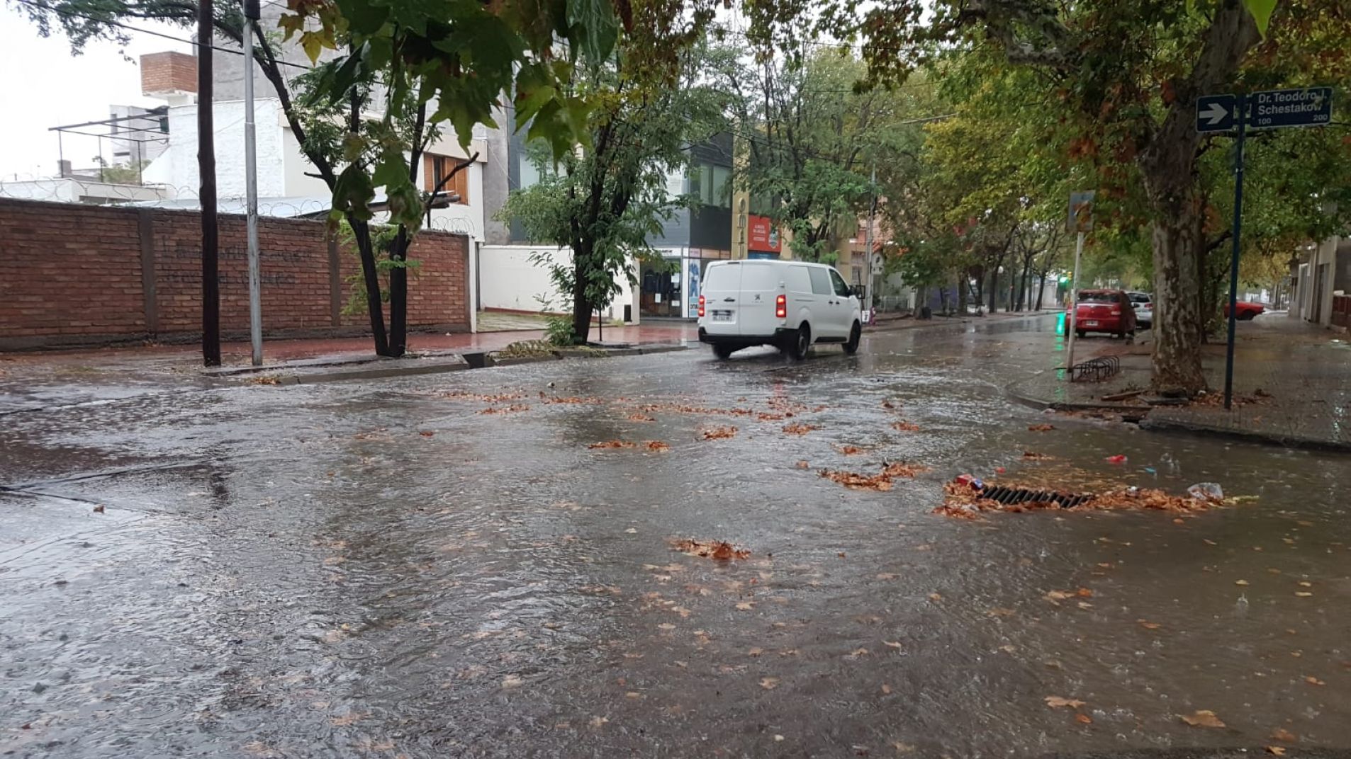 Se espera que la lluvia persista durante todo el sábado.