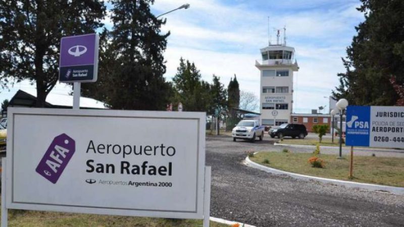 Anunciaron un paro total en todos los aeropuertos del país