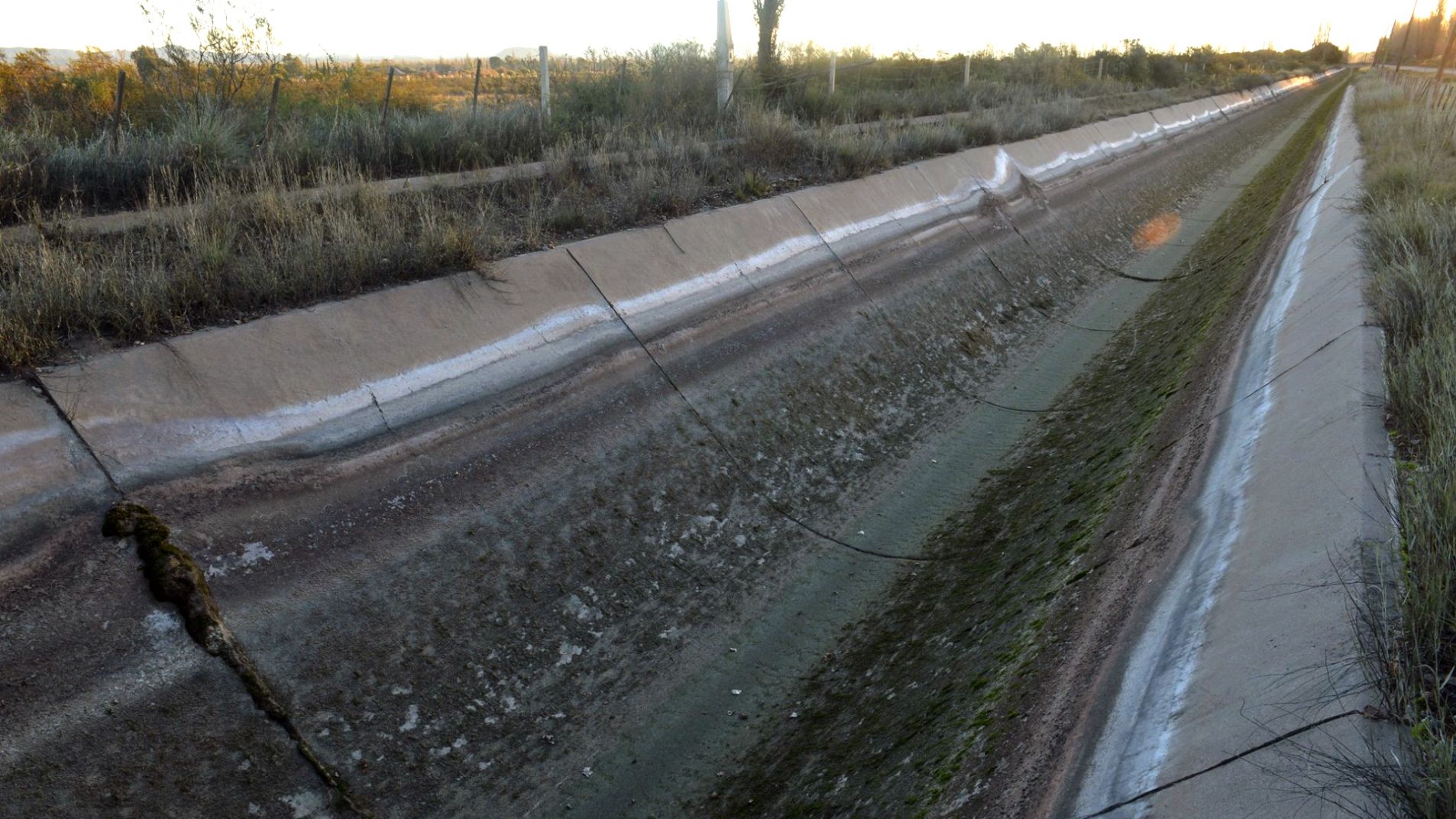 La corta anual de agua de riego se extenderá hasta agosto (foto archivo).