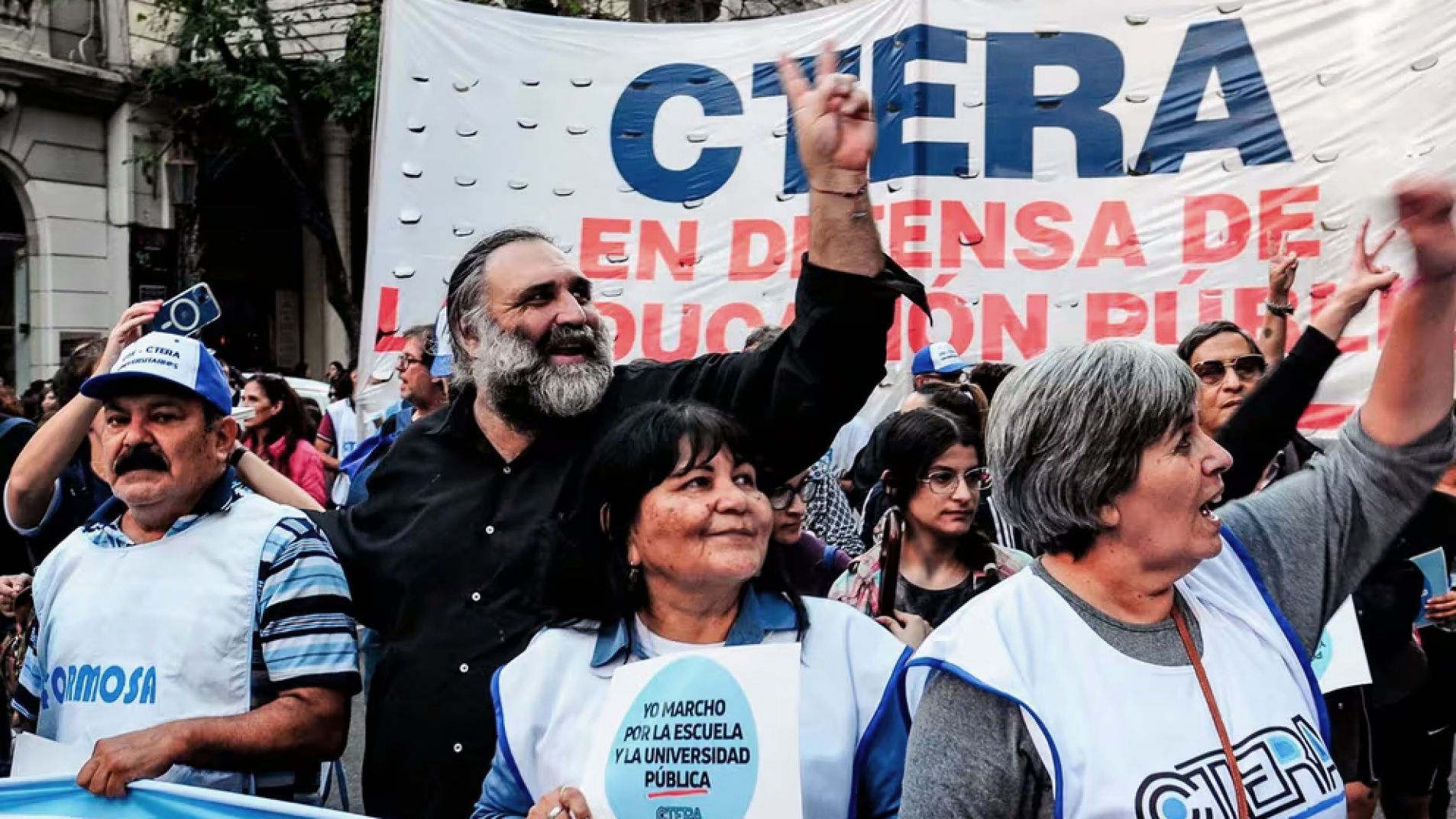Sindicatos docentes harán un paro nacional de 24 horas el próximo jueves