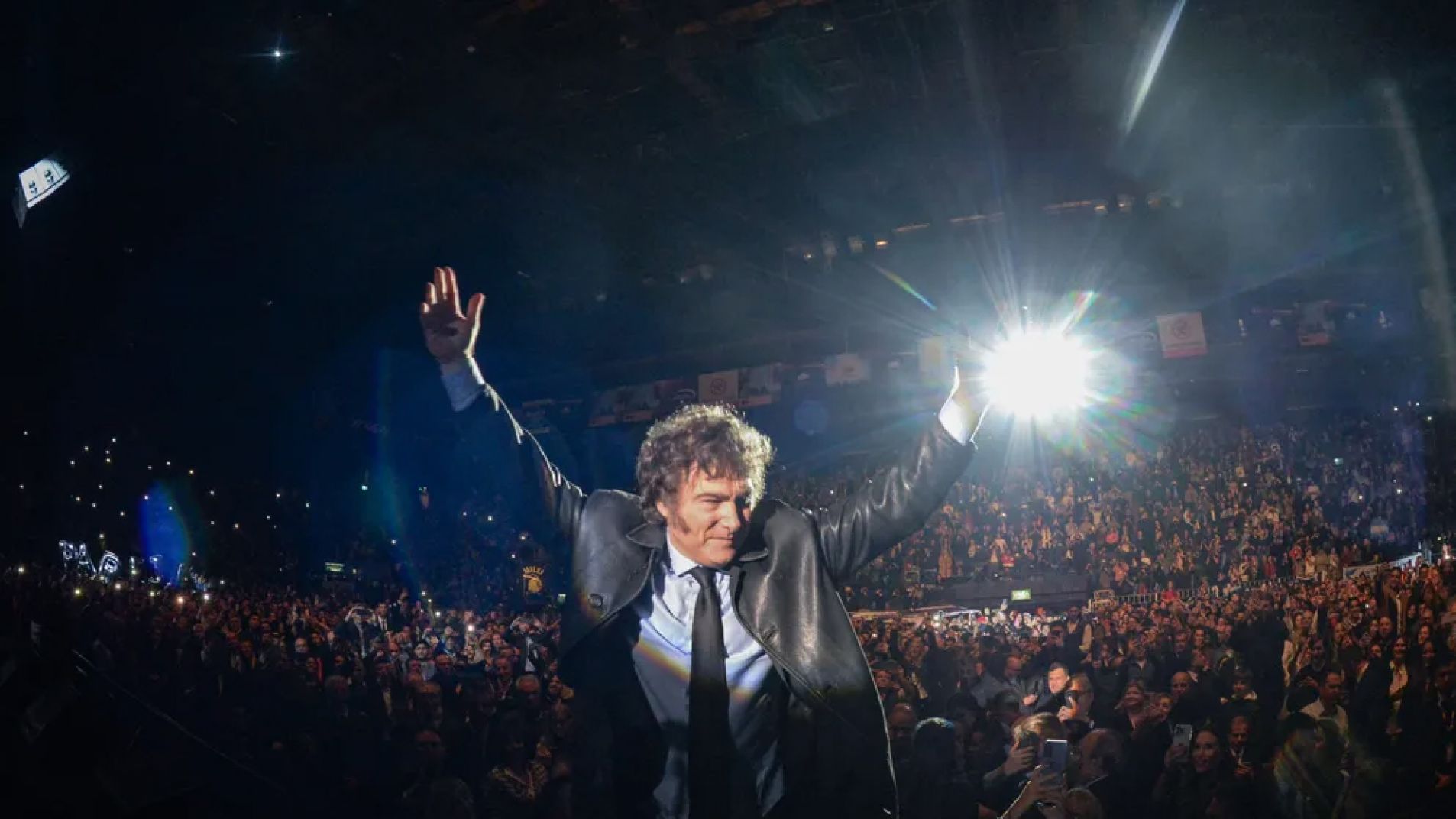 Javier Milei en el Luna Park: show musical y fiesta libertaria (Video)
