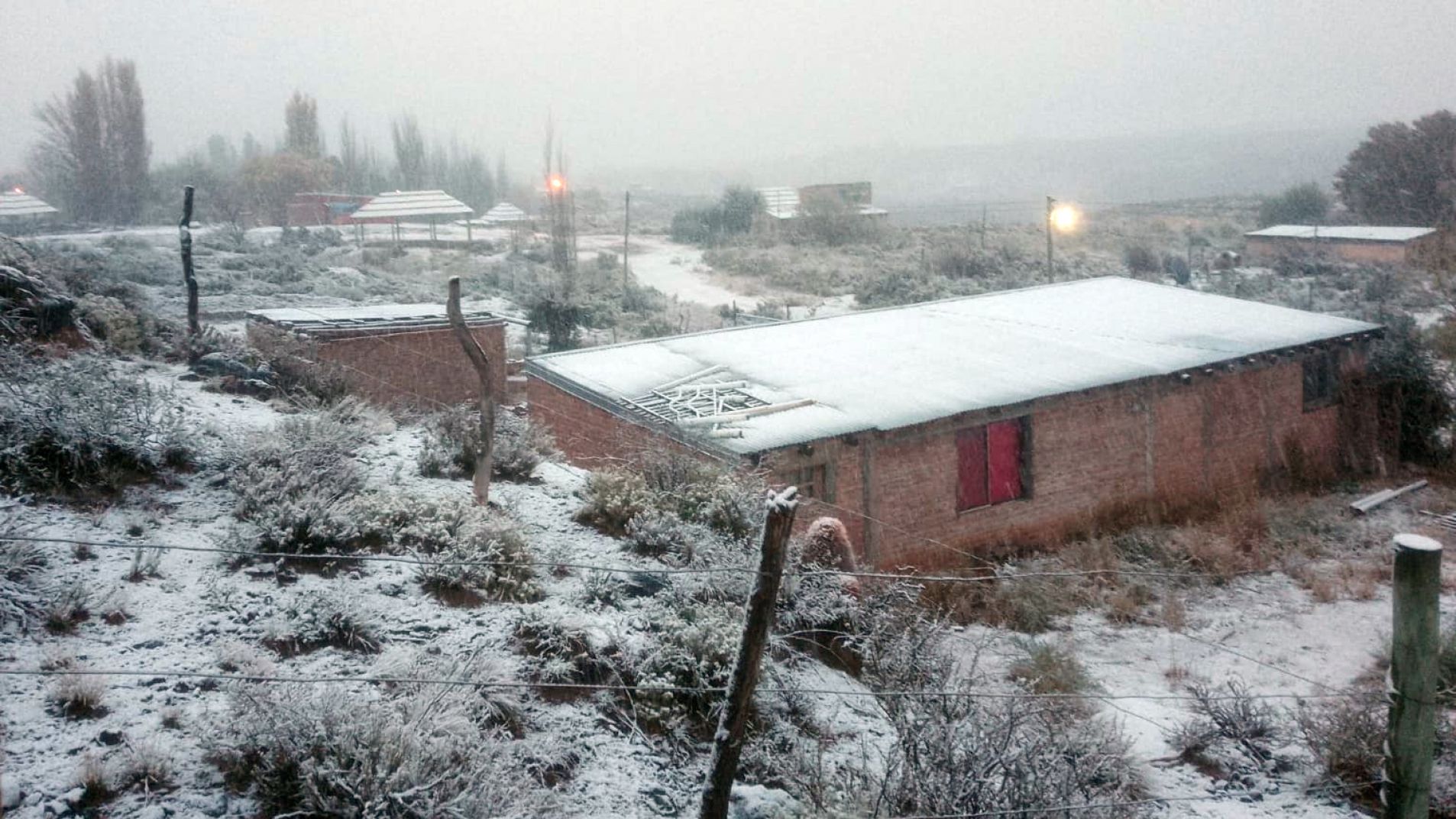 El Nihuil se cubrió del manto blanco.