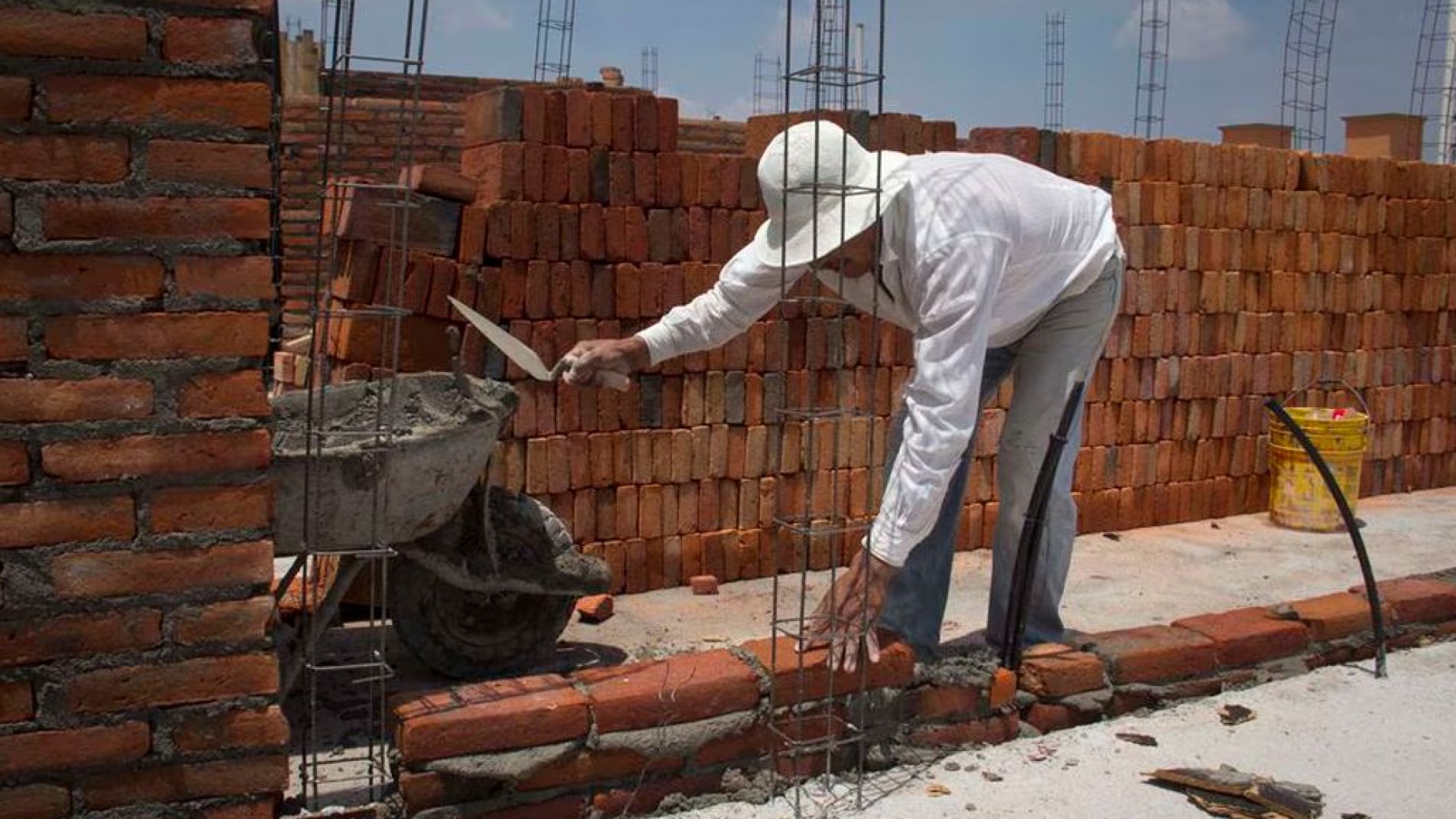 Construir una casa económica en Mendoza cuesta más de $70 millones