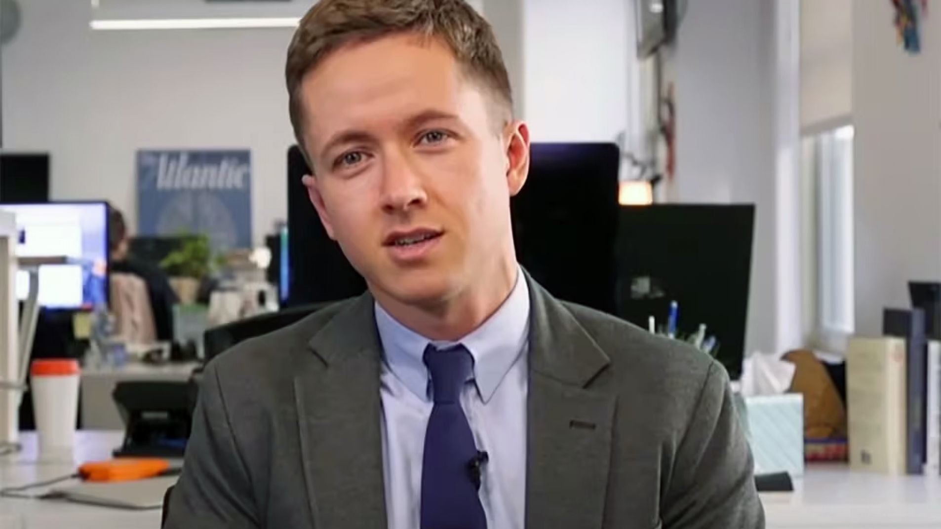 Un médico lleva más de 8 años sin bañarse y explicó que le pasó a su cuerpo