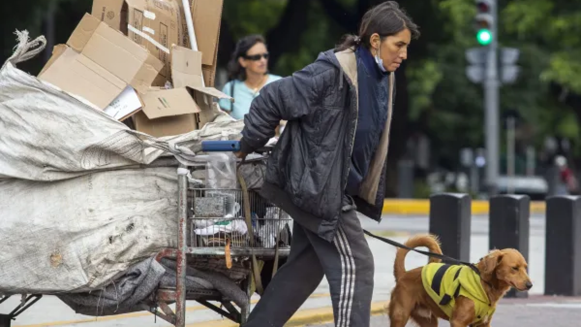Alertan de que la baja de la pobreza es una "ficción" que no llega al bolsillo