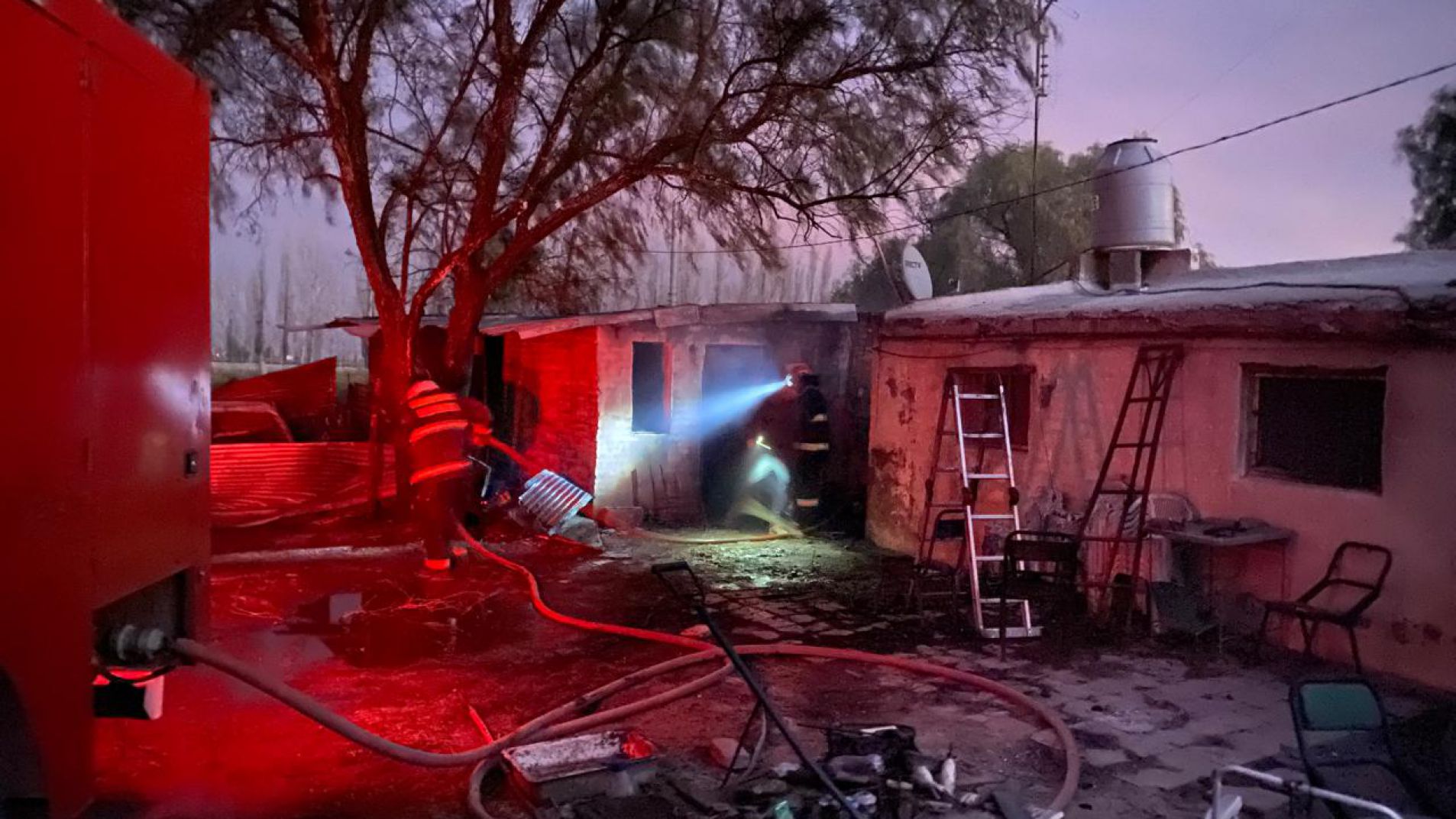Una de las viviendas incendiadas en Alvear.