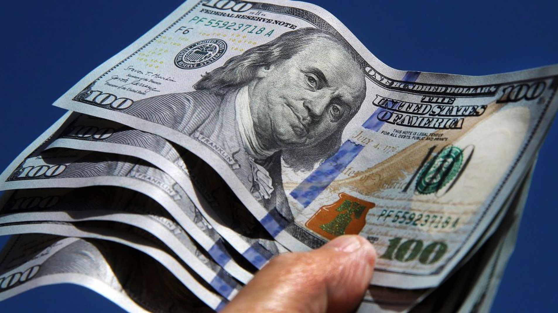El dólar mayorista ya vale menos que antes de la salida del cepo