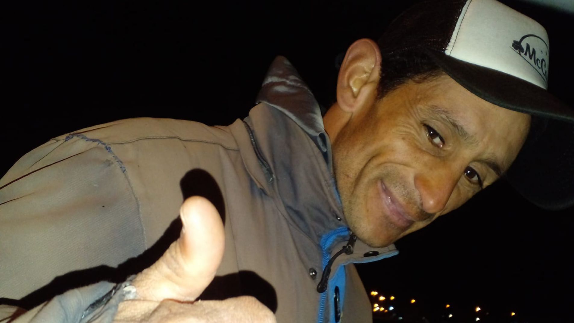 Buena gente: humilde vendedor de pan devolvió dinero que le pagaron de más