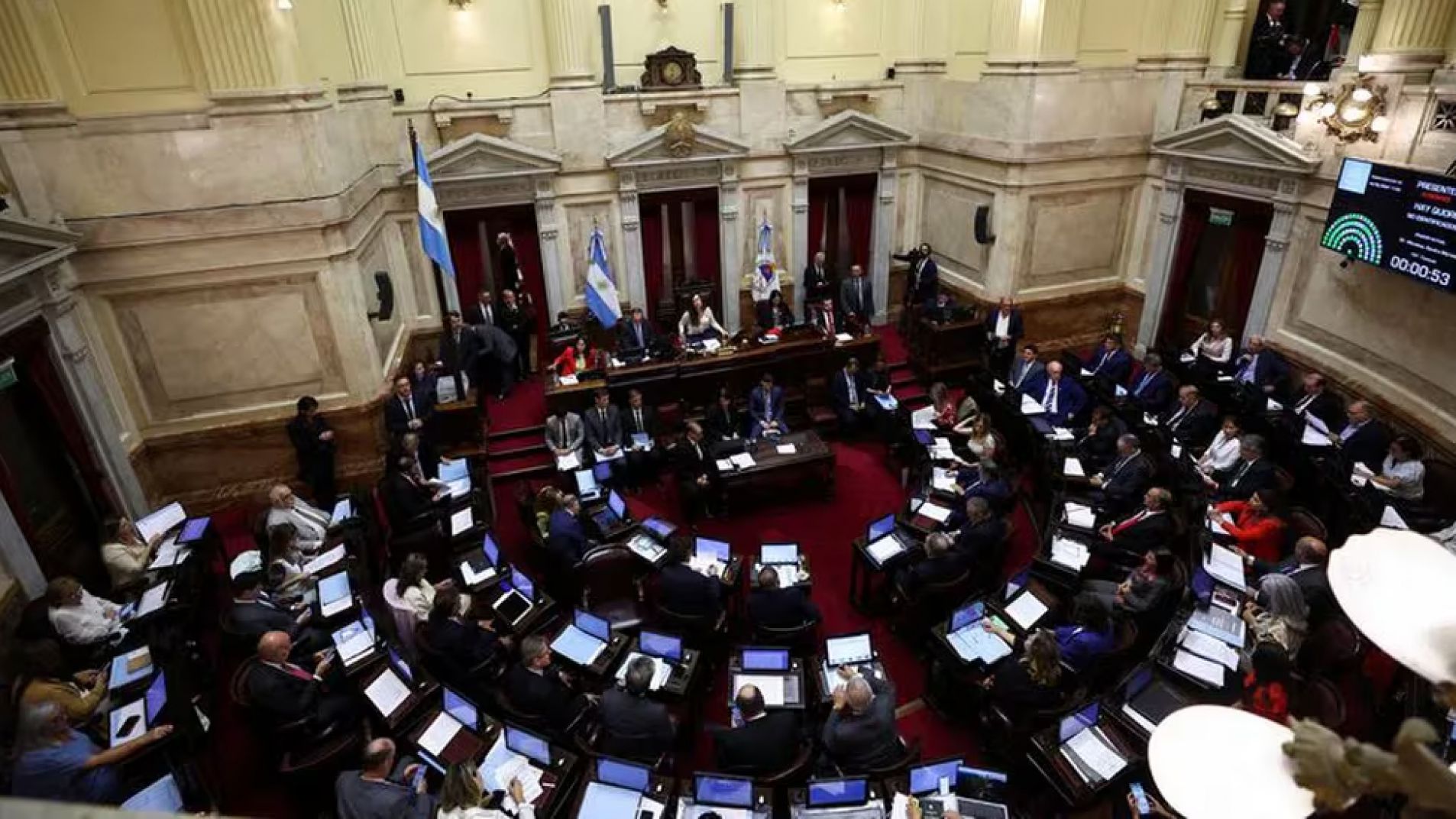 Los senadores nacionales podrían llegar a ganar casi 10.000 dólares por mes