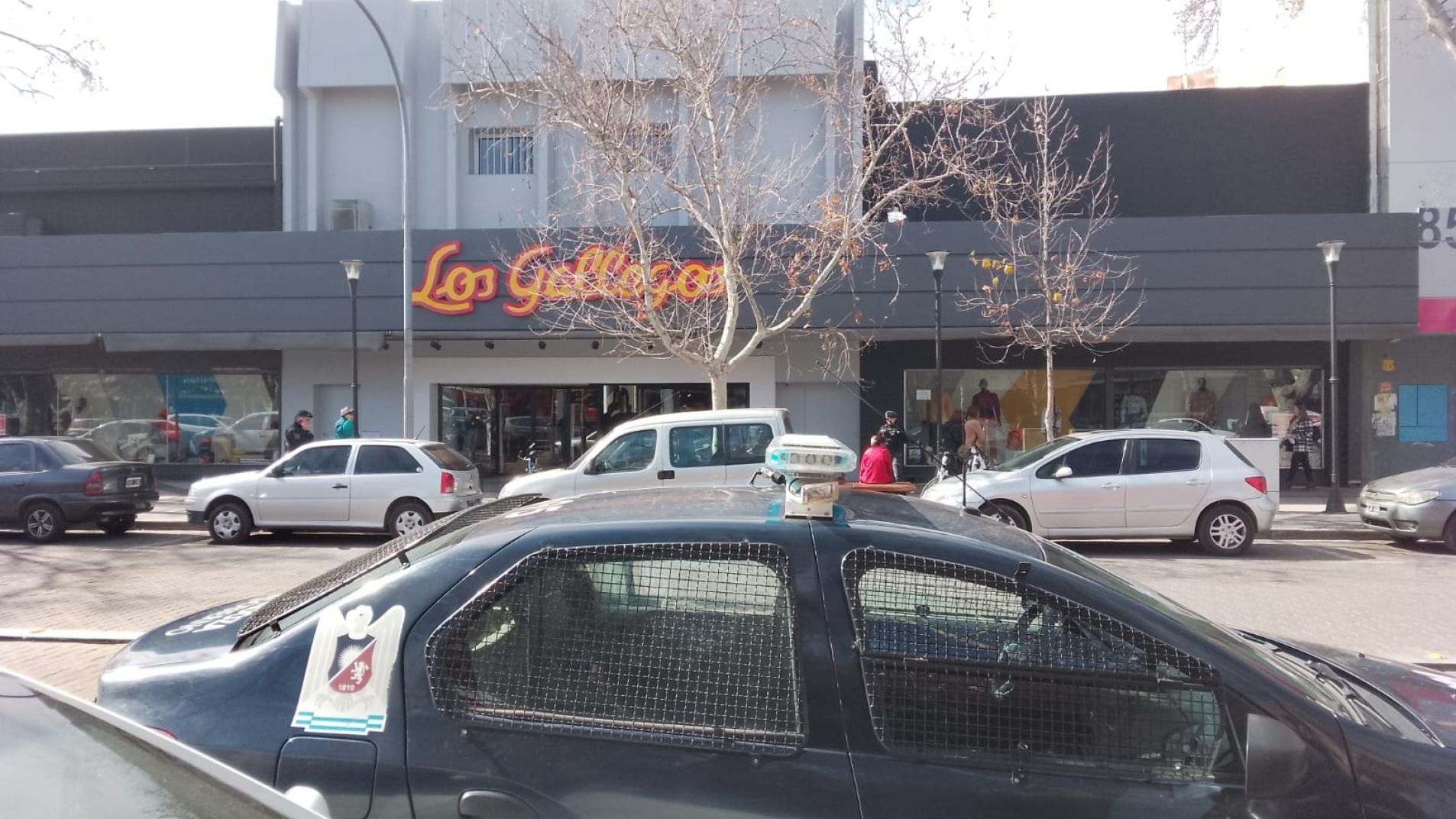 Detuvieron a una "mechera" que robó en un local de ropa deportiva