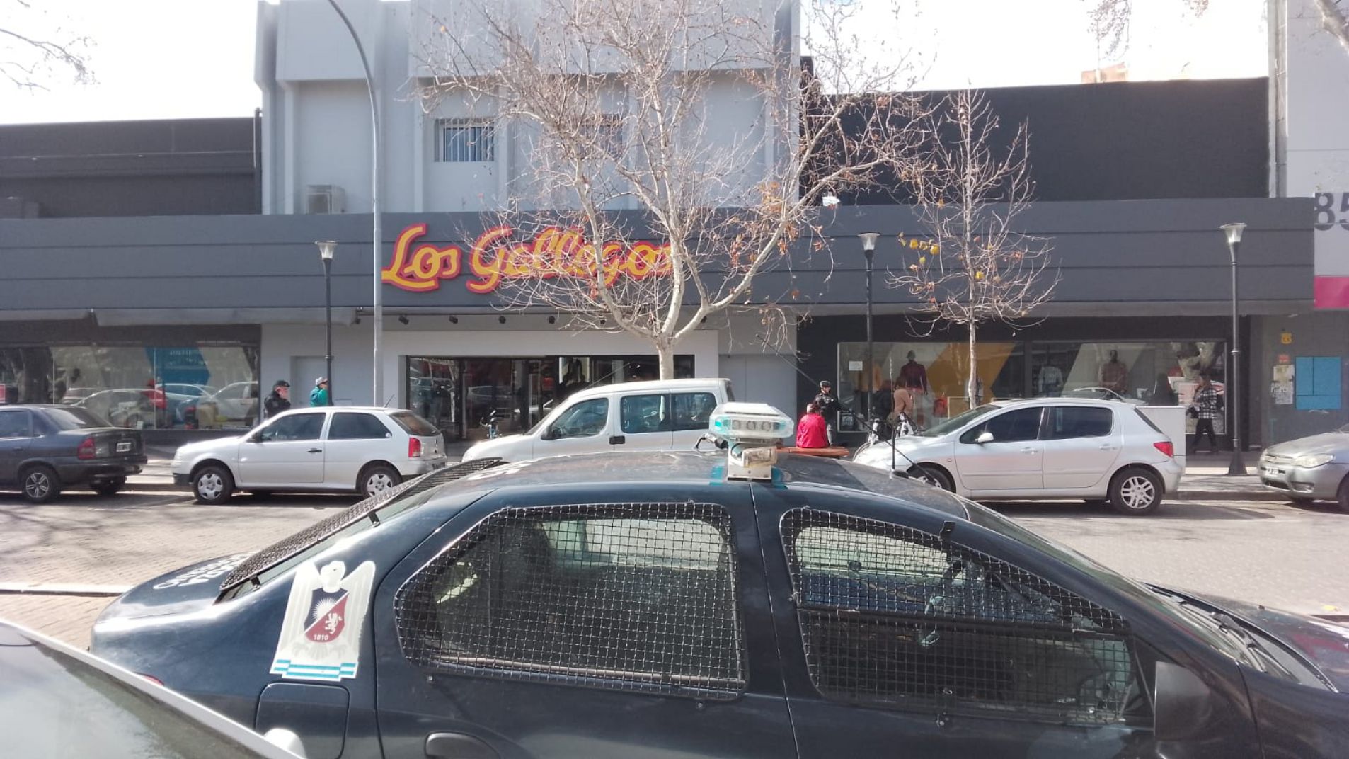 Detuvieron a una "mechera" que robó en un local de ropa deportiva