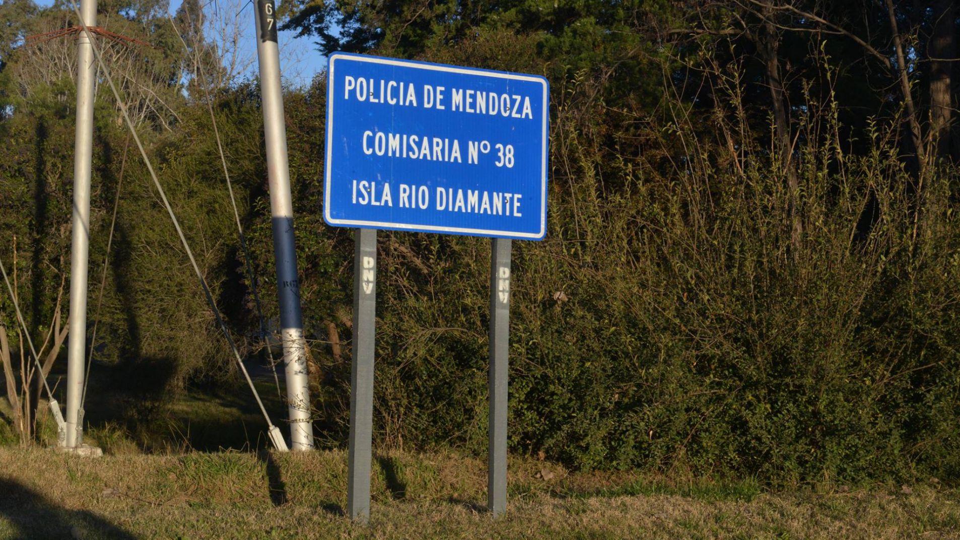 Les robaron los celulares cuando disfrutaban del aire libre en el parque