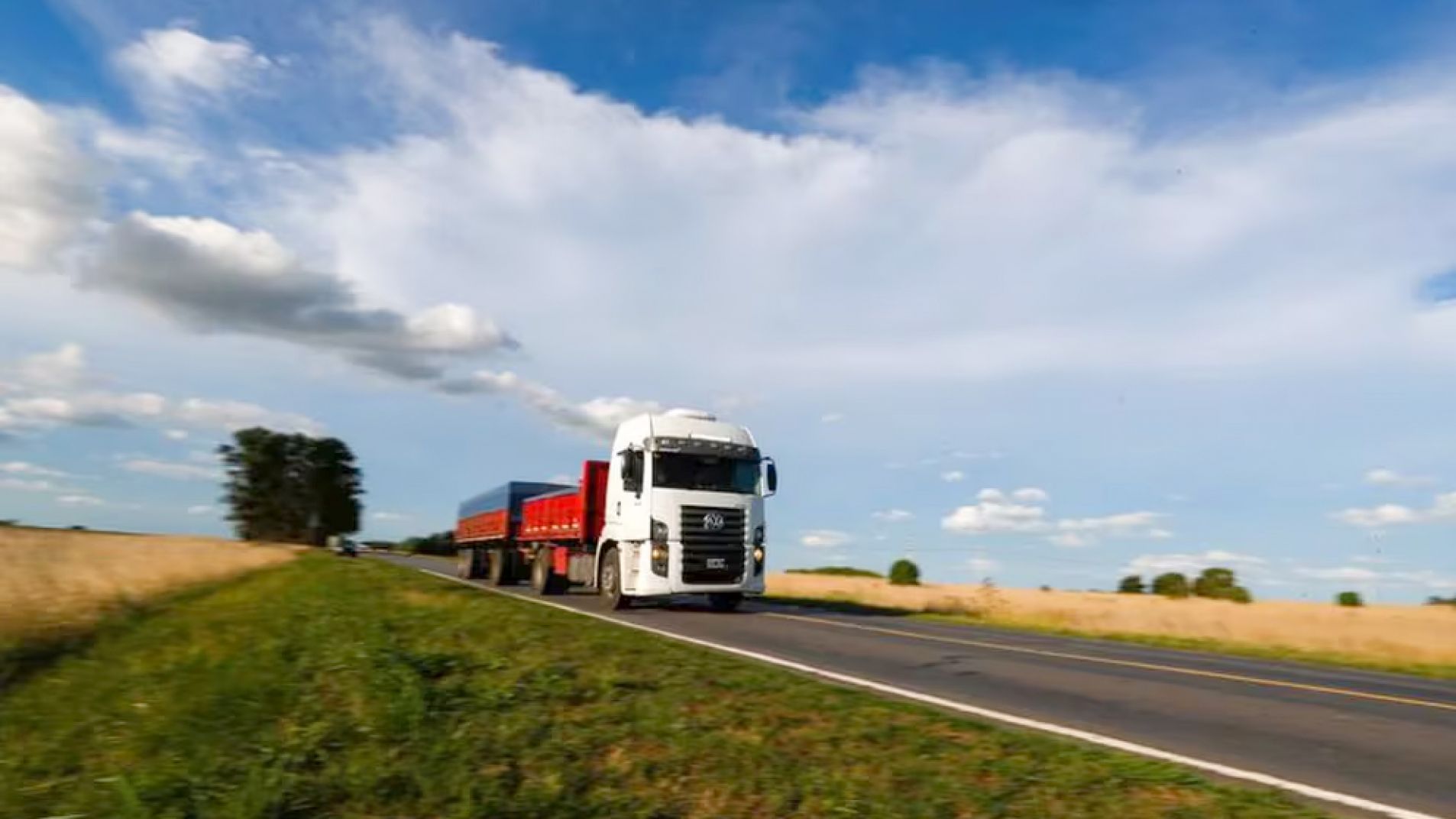 El Gobierno terminó con el "registro Moyano" para choferes de camiones