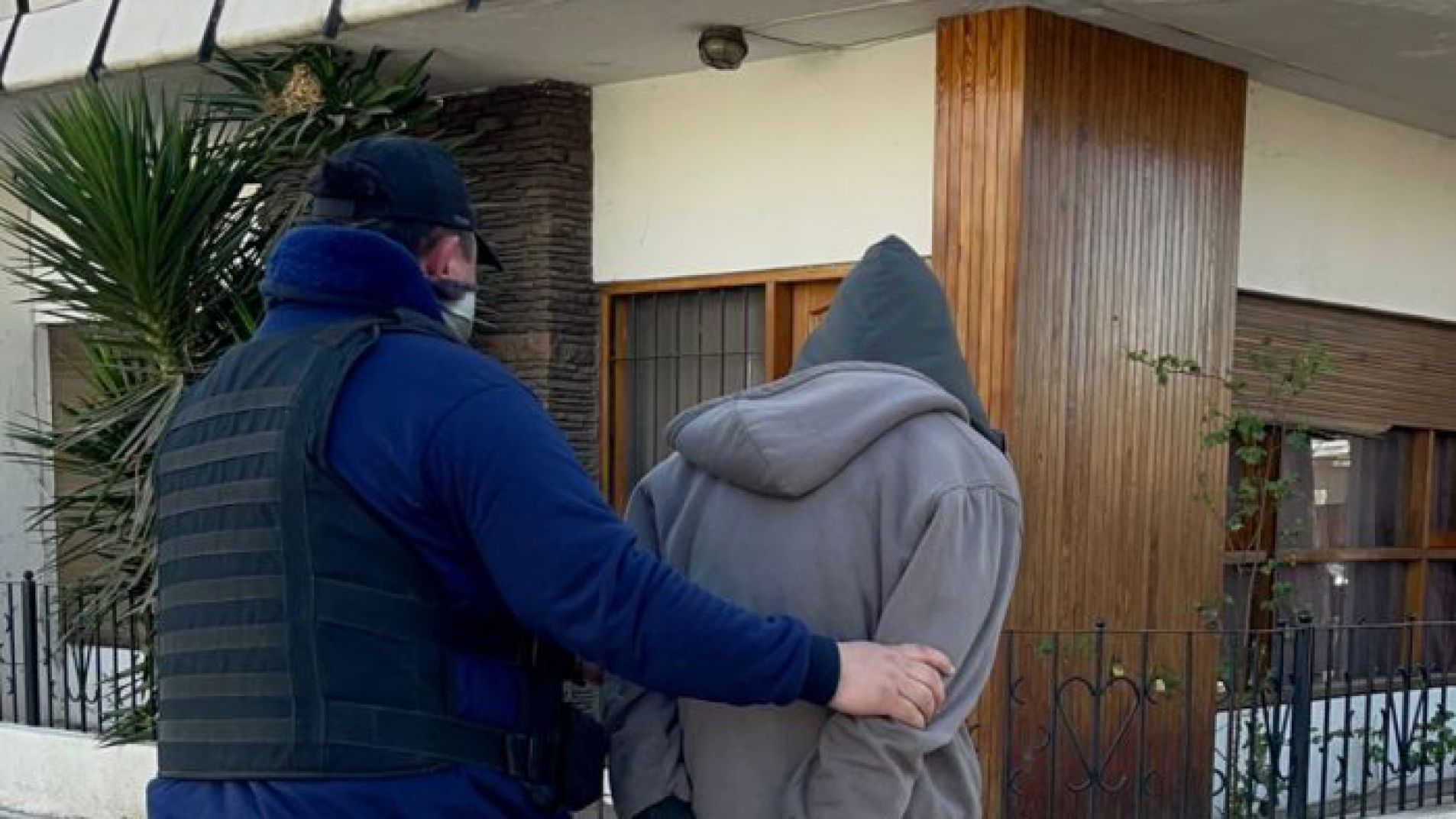 Golpe al narcomenudeo en Tunuyán: allanamientos, detenidos y drogas