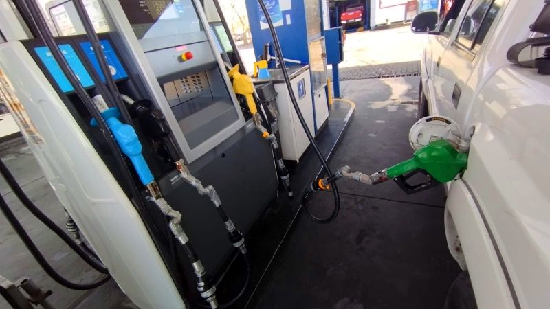 La suba del petróleo podría encarecer más de 10% los combustibles en Argentina