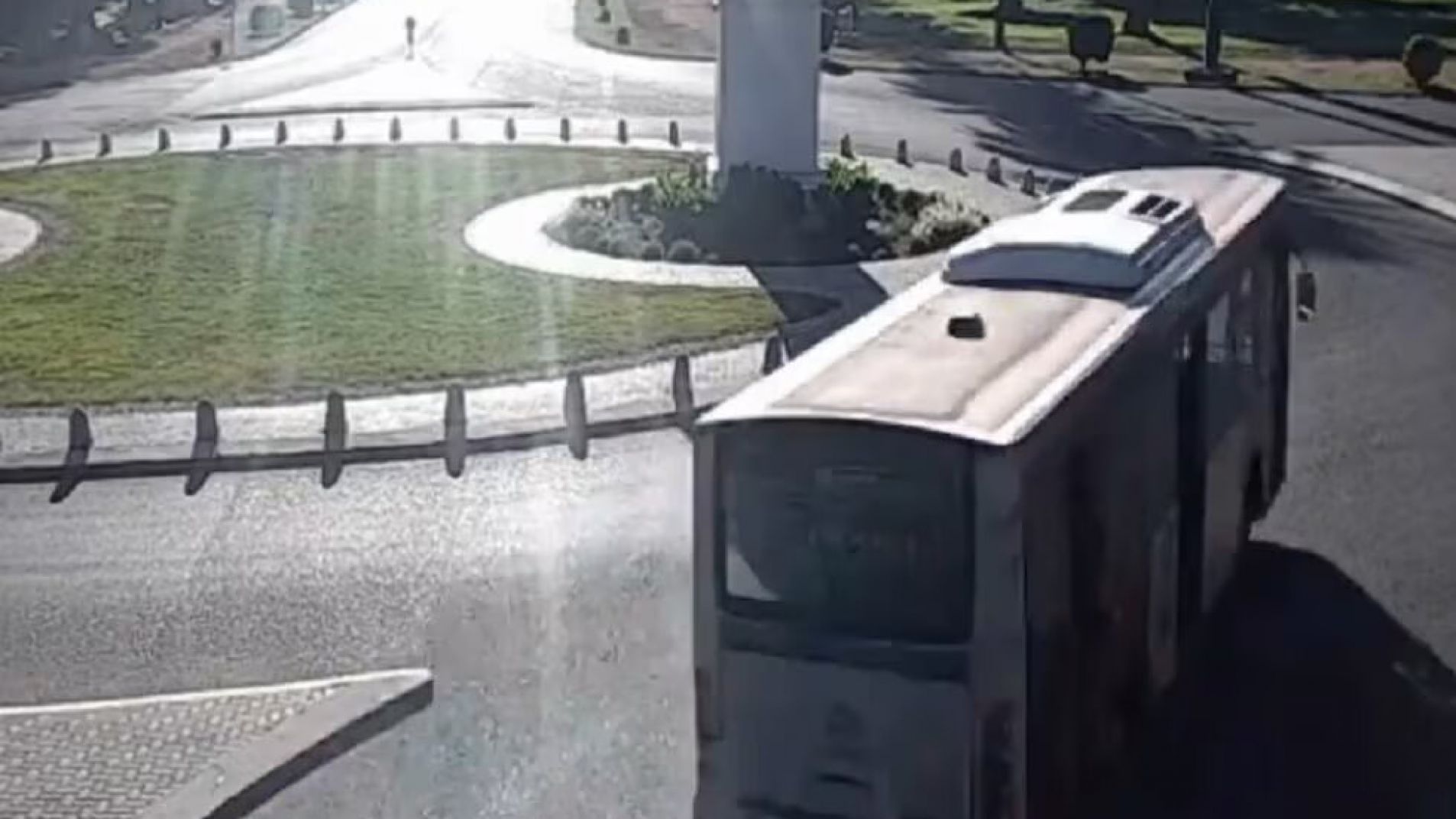 Así fue el choque fatal del colectivo en el parque General San Martín