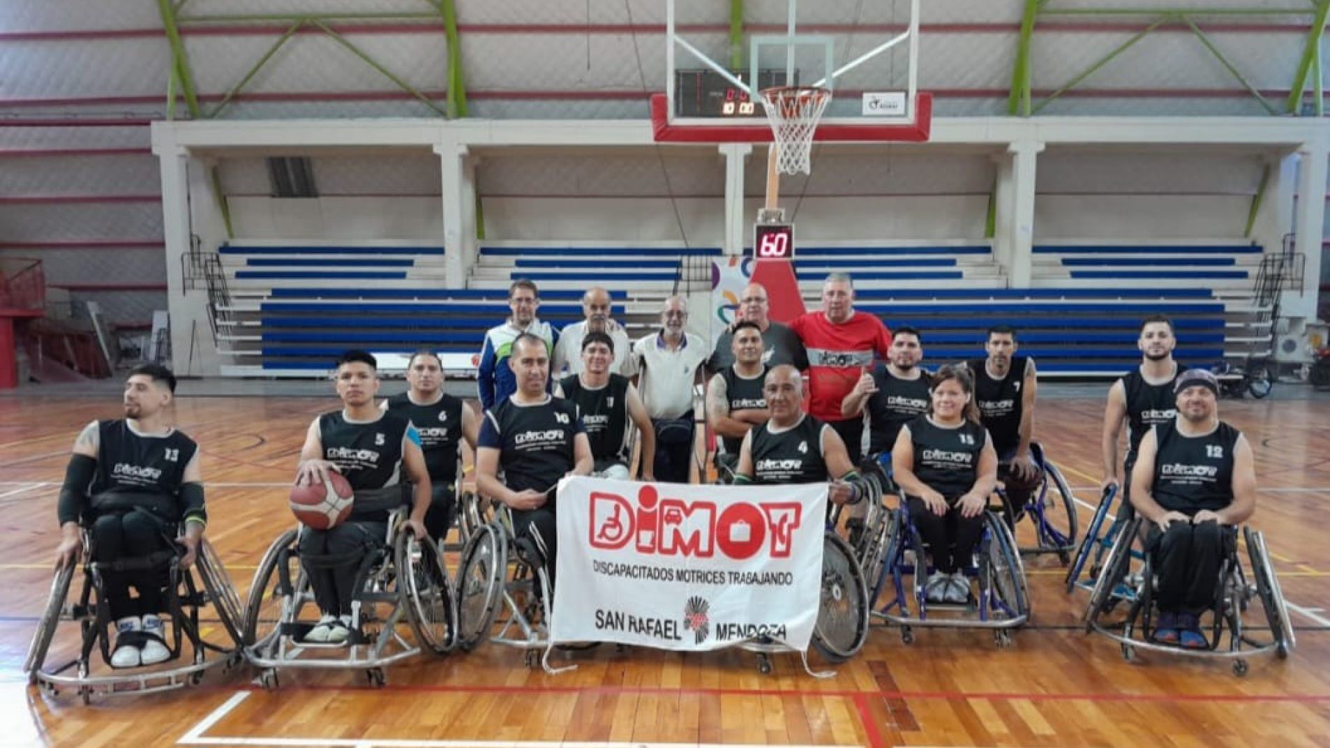 Dimot arrancó con el pie derecho en búsqueda del Ascenso