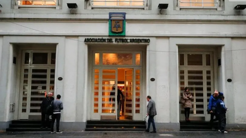 Huracán, otro que le declara la guerra a la AFA