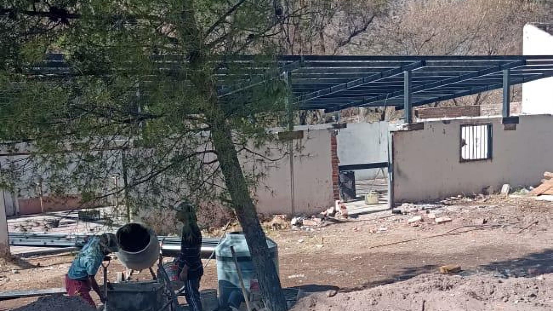 Denunció que le destruyeron el emprendimiento y lo amenazaron de muerte