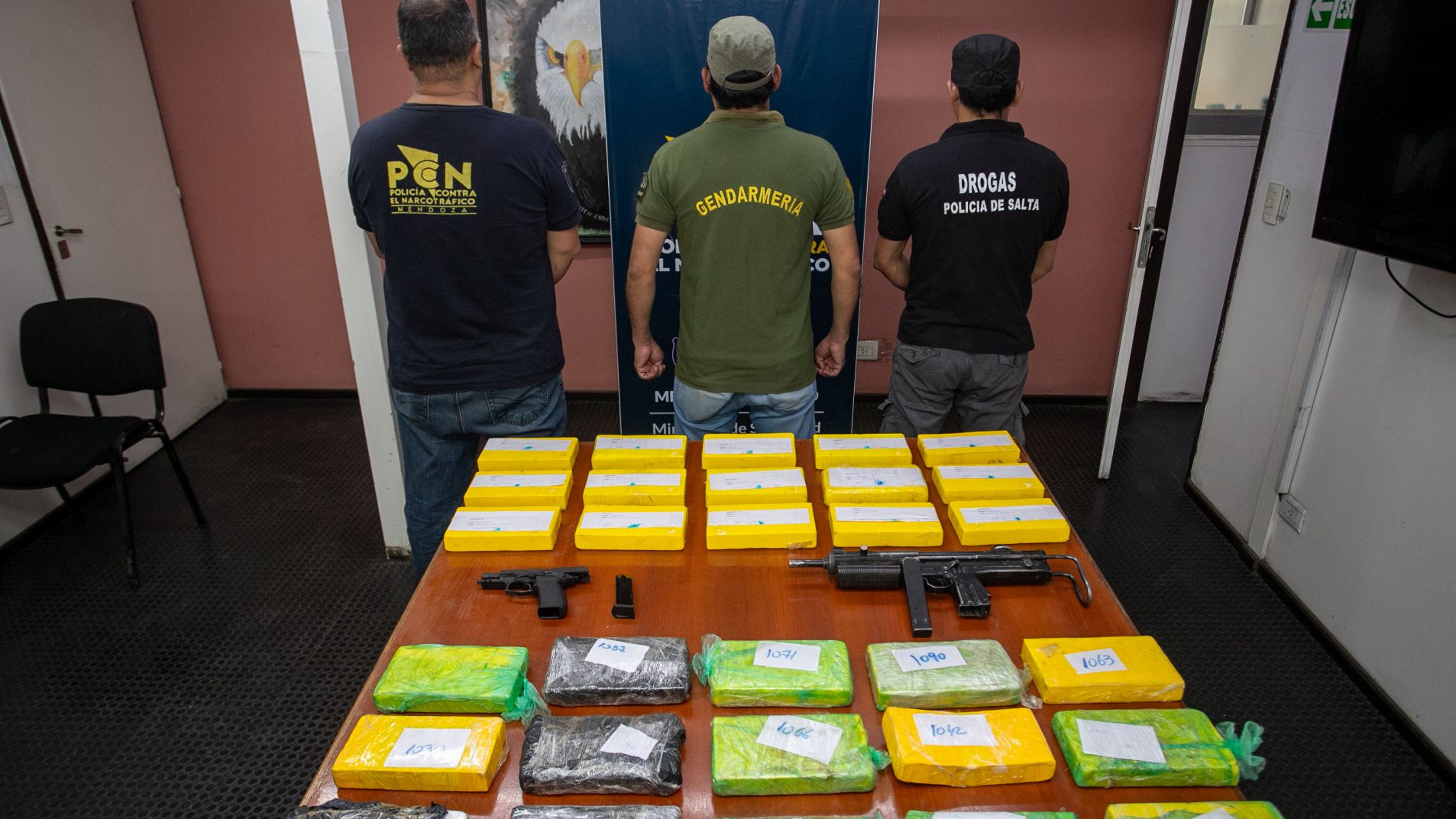 Los 36 kilos estaban distribuidos en 32 paquetes.