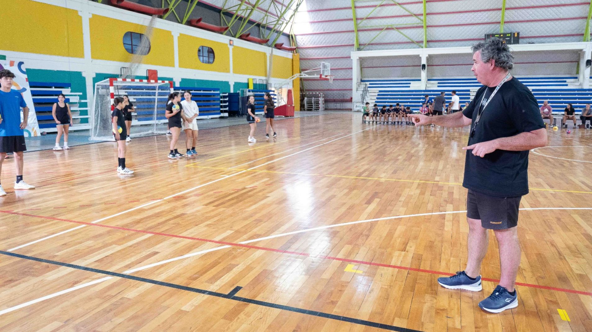 Exitoso campus de balonmano reunió a jóvenes y entrenadores