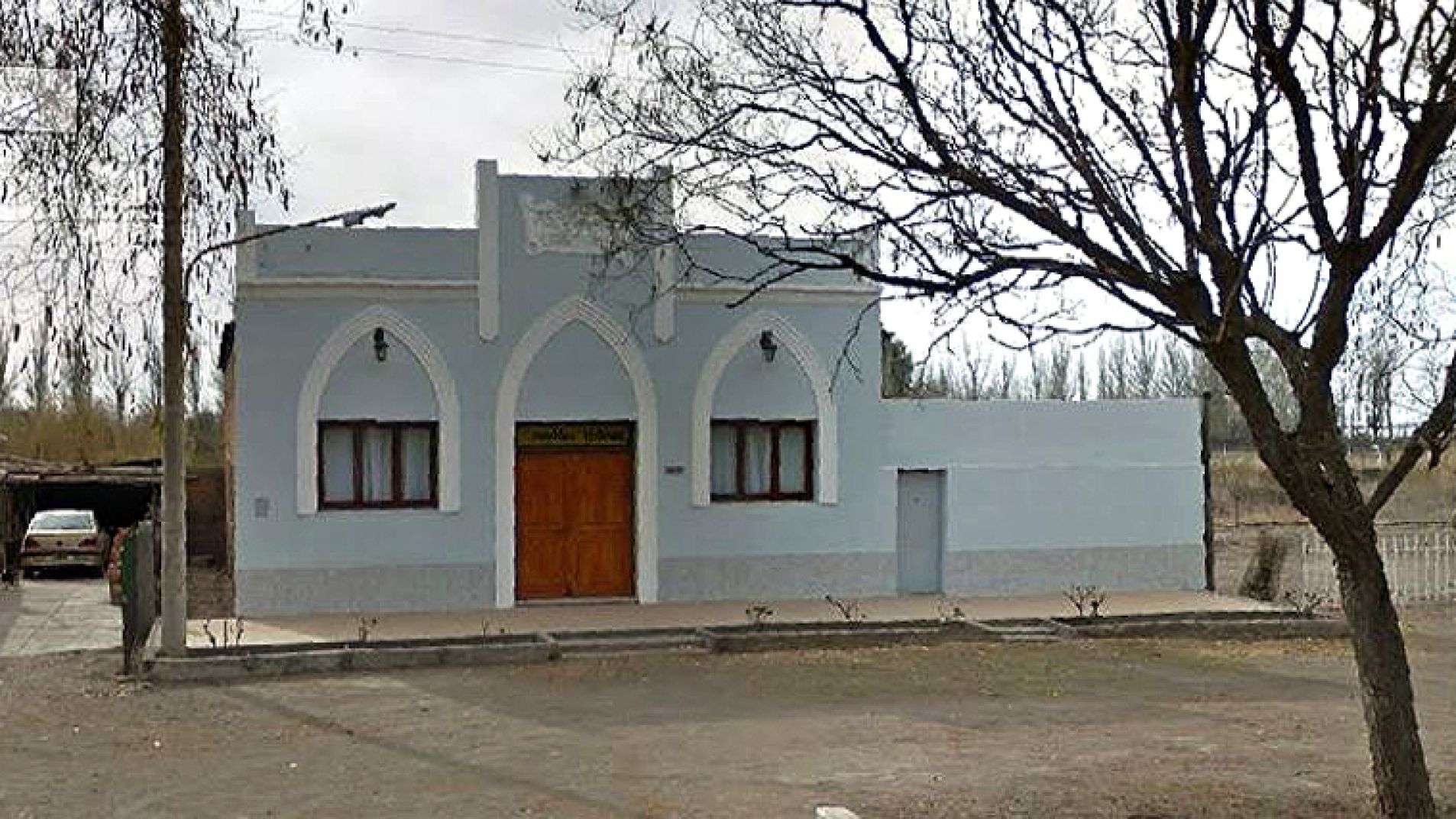 Arrancaron barrotes de una ventana y entraron a robar a una iglesia en Goudge
