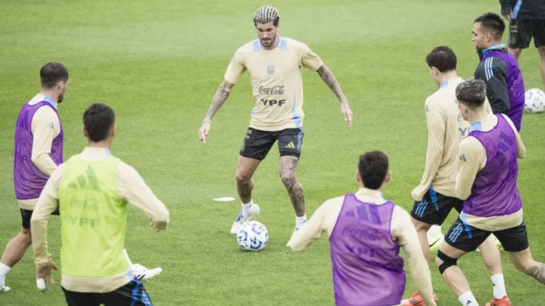 Primer entrenamiento de la Selección Argentina con el plantel completo