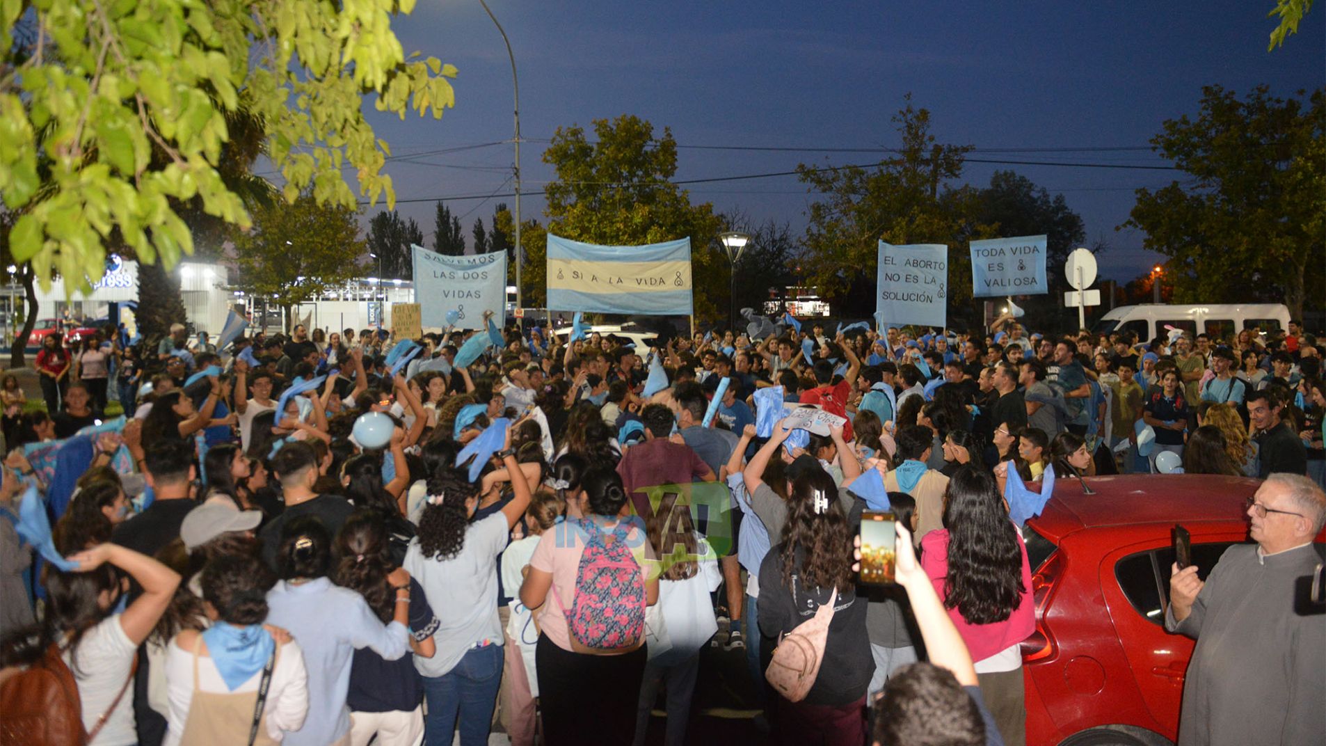 Al grito de "Milei derogá la Ley" marcharon en defensa del niño por nacer