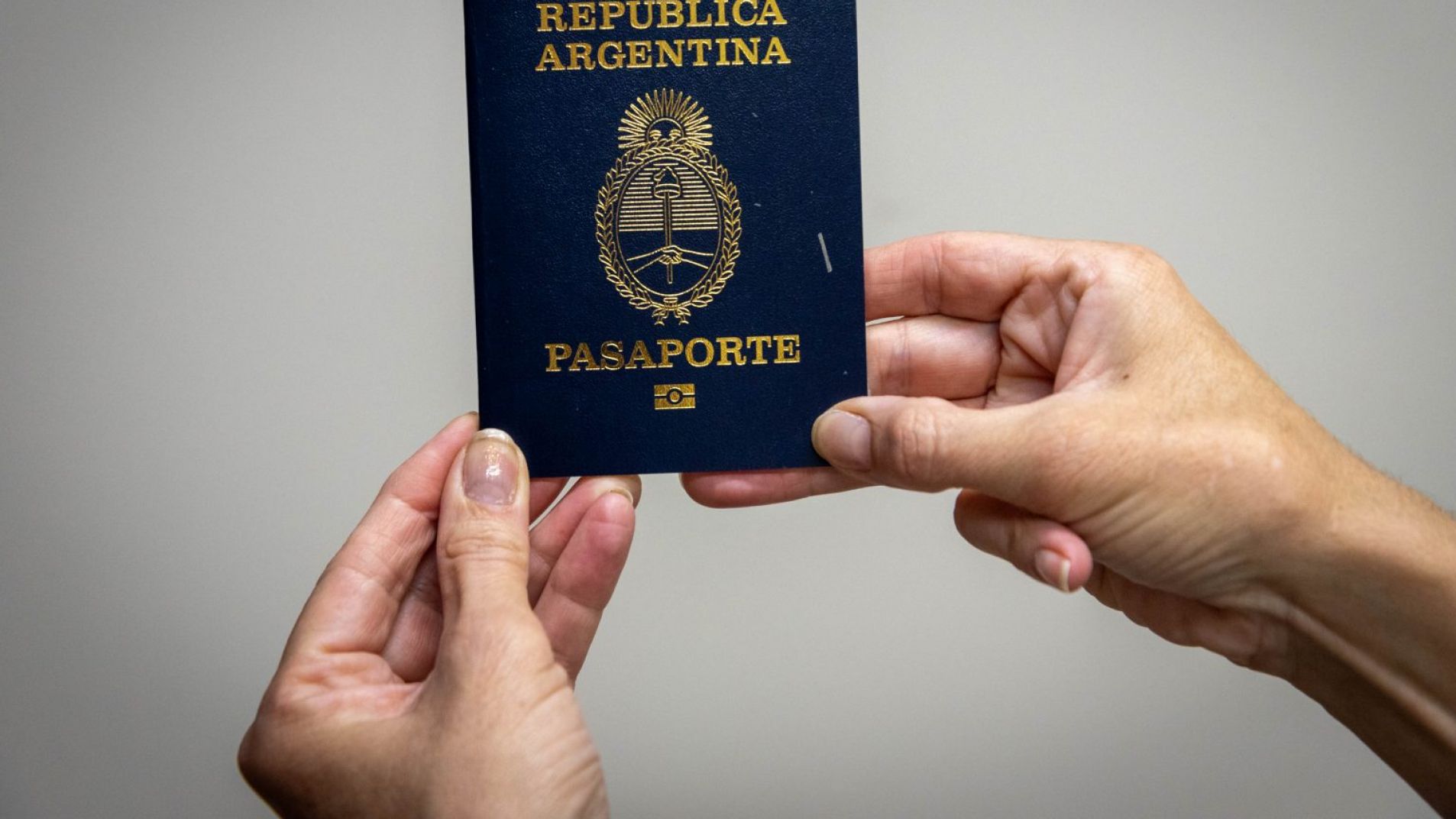 Los trámites de DNI y pasaporte exprés se realizan solo con turno previo