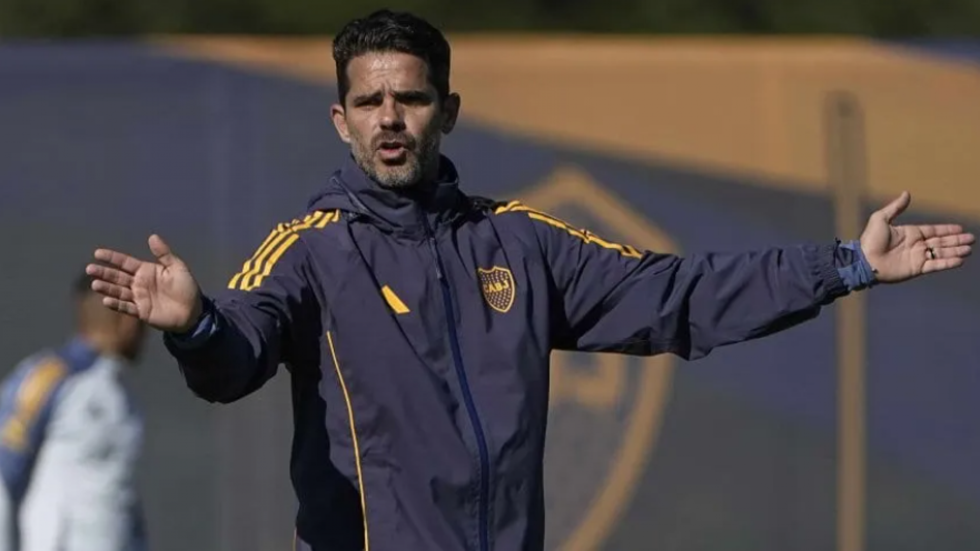 Sin Cavani, las variantes que probó Gago para el Superclásico