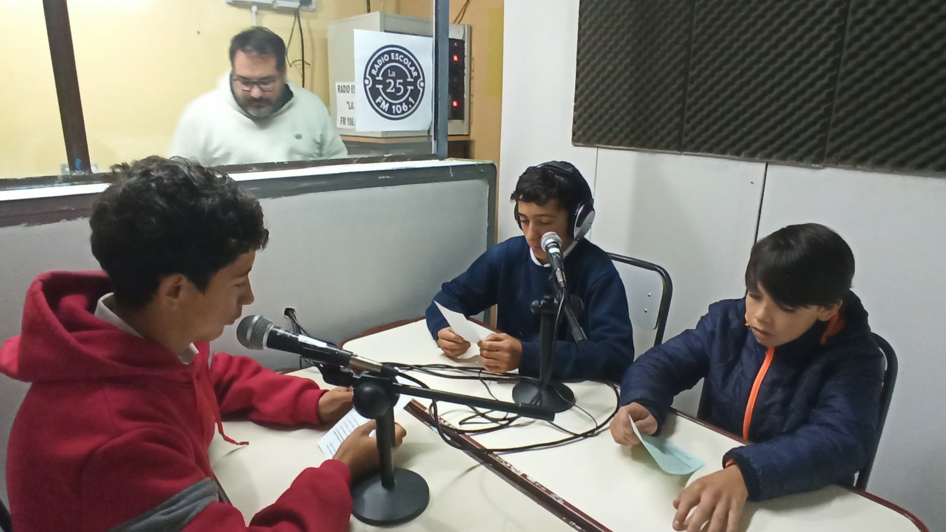 La radio escolar "La 25" rinde tributo al poeta sanrafaelino Alfredo Bufano
