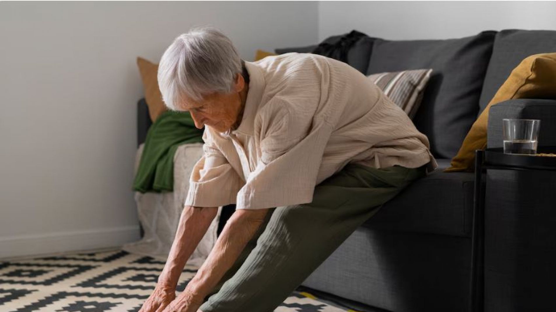 Por qué los calambres nocturnos en las piernas aumentan con la edad