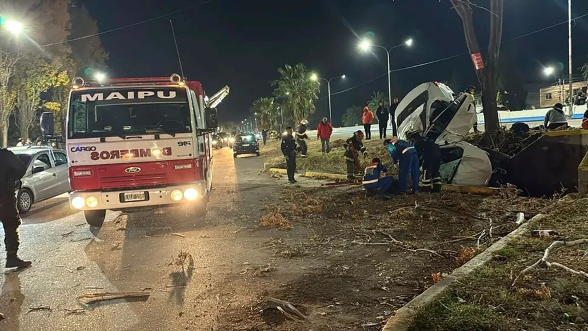 Conmoción en Mendoza: dos muertos y tres heridos graves en un accidente vial en Maipú