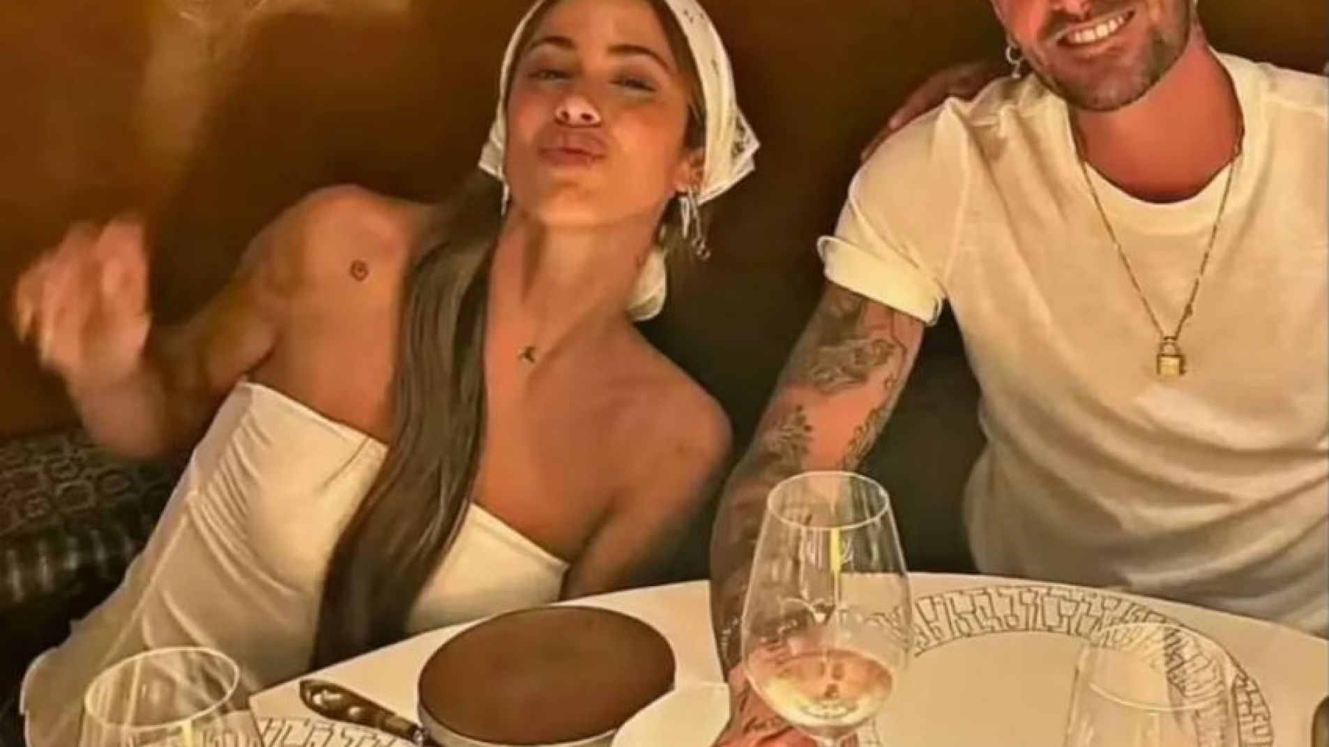 La romántica cena de Tini Stoessel y Rodrigo De Paul en un lujoso restaurante